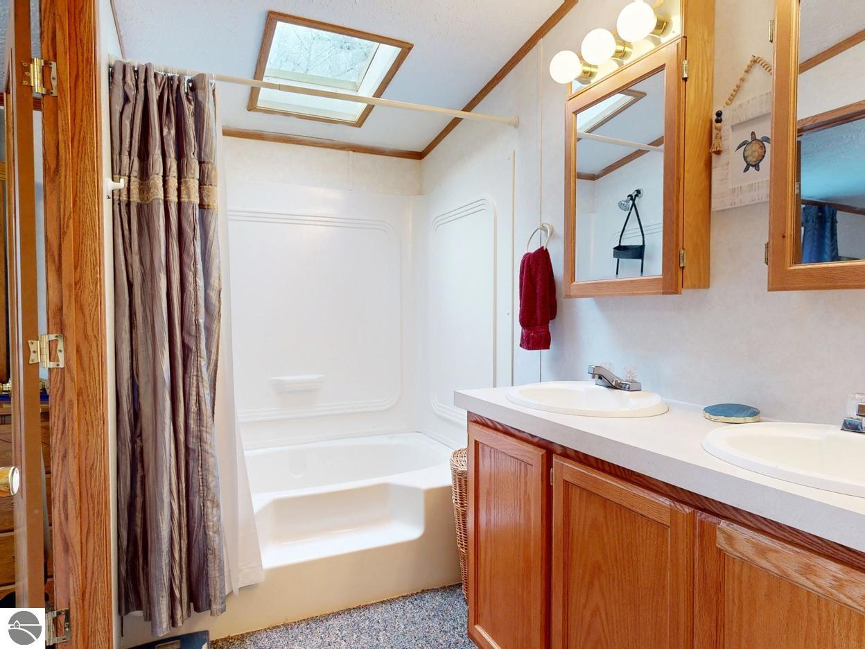 11190 South Shore Drive, Lake, MI 48632 — Photo 18