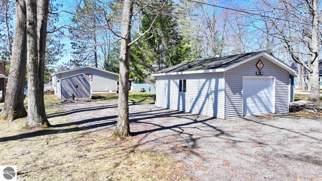 11190 South Shore Drive, Lake, MI 48632 — Photo 22