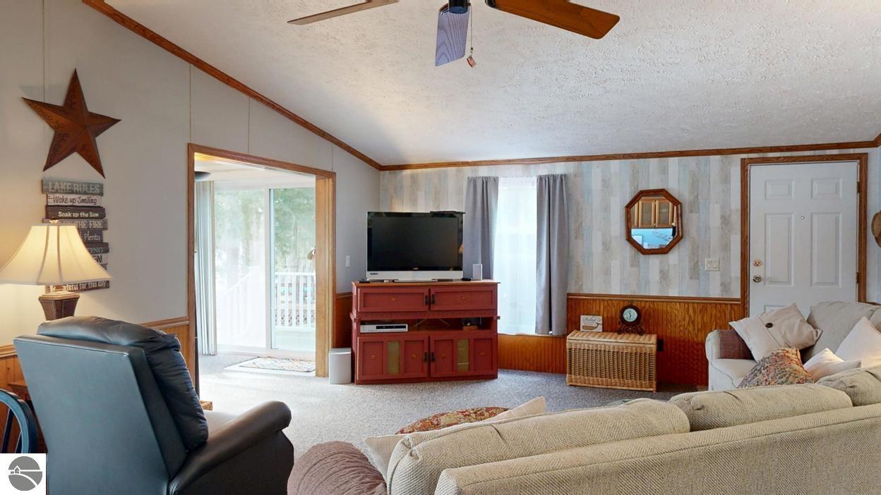 11190 South Shore Drive, Lake, MI 48632 — Photo 7