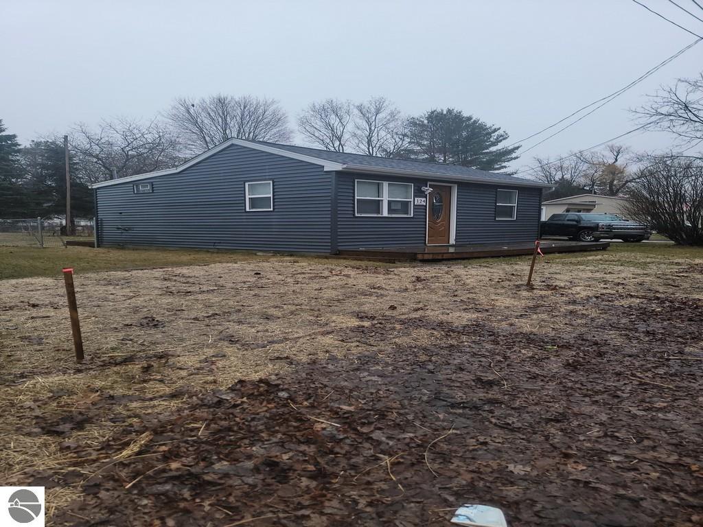 124 N Wheeler, Oscoda, MI 48750 — Photo 2
