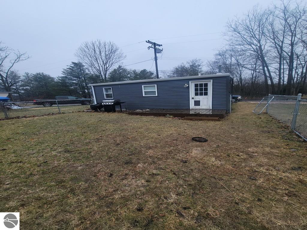 124 N Wheeler, Oscoda, MI 48750 — Photo 15