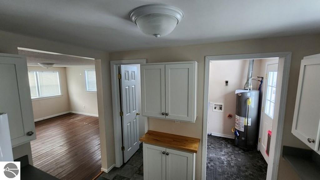 124 N Wheeler, Oscoda, MI 48750 — Photo 3
