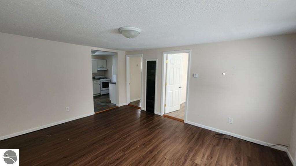 124 N Wheeler, Oscoda, MI 48750 — Photo 6