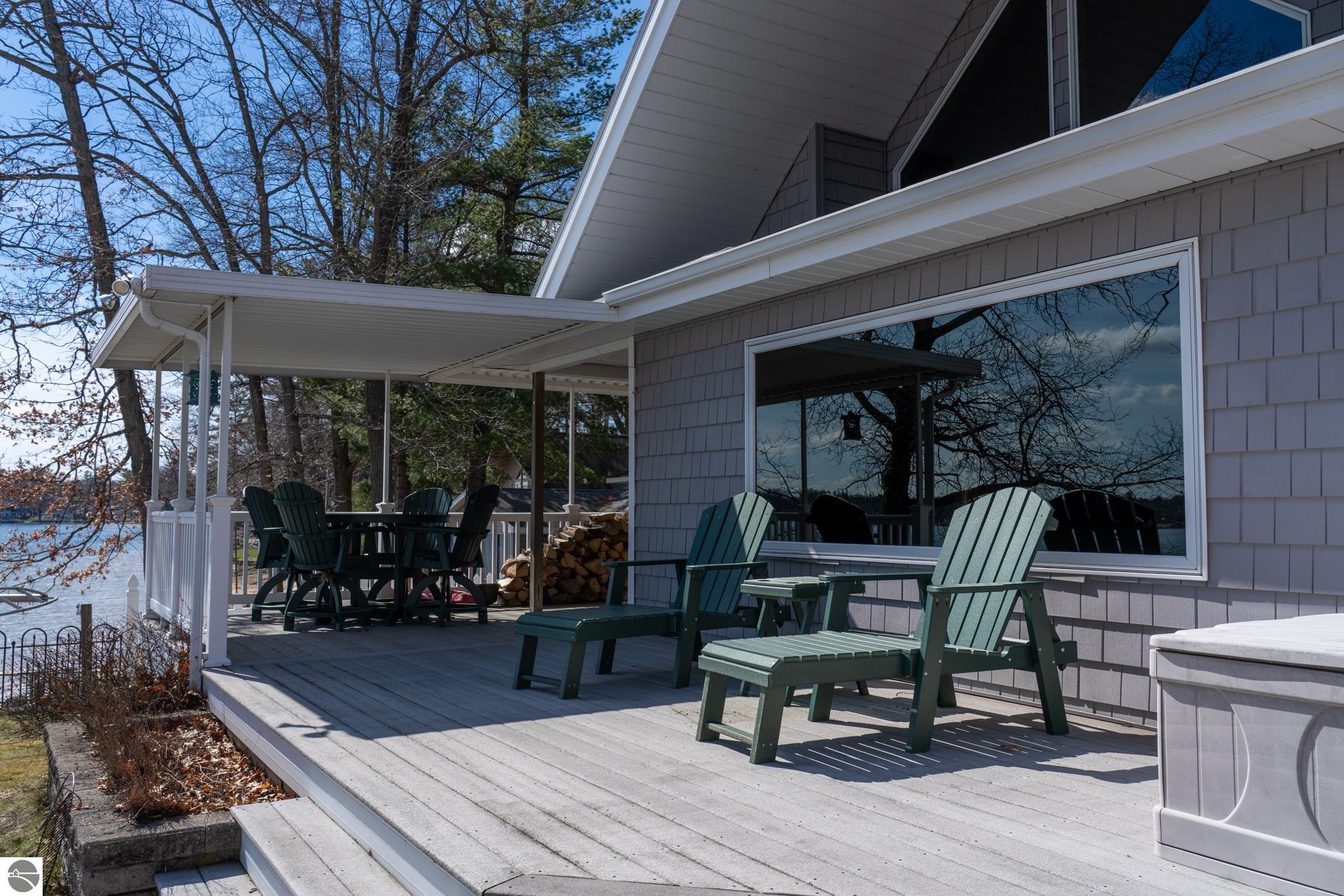 11417 N Shore Drive, Lake, MI 48632 — Photo 37