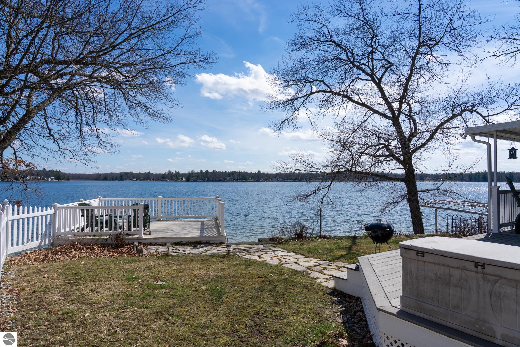 11417 N Shore Drive, Lake, MI 48632 — Photo 42