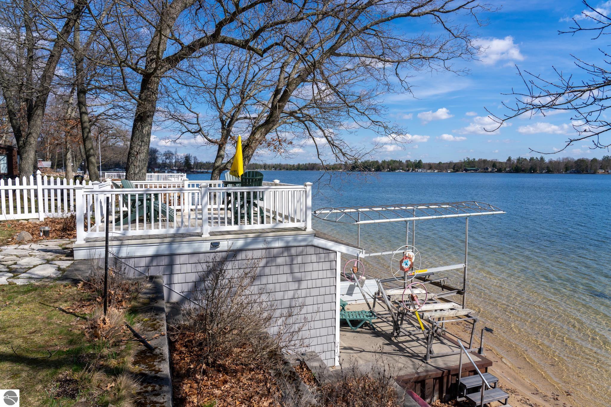 11417 N Shore Drive, Lake, MI 48632 — Photo 43
