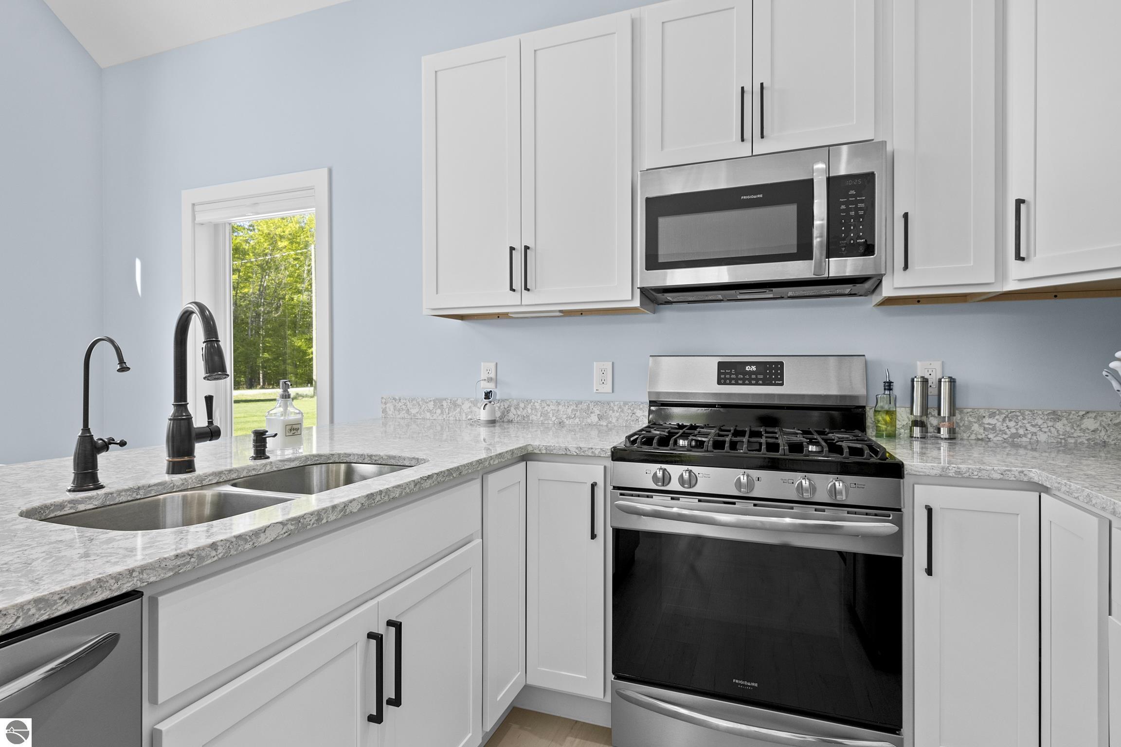 2013 E Kasson Road, Cedar, MI 49621 — Photo 9