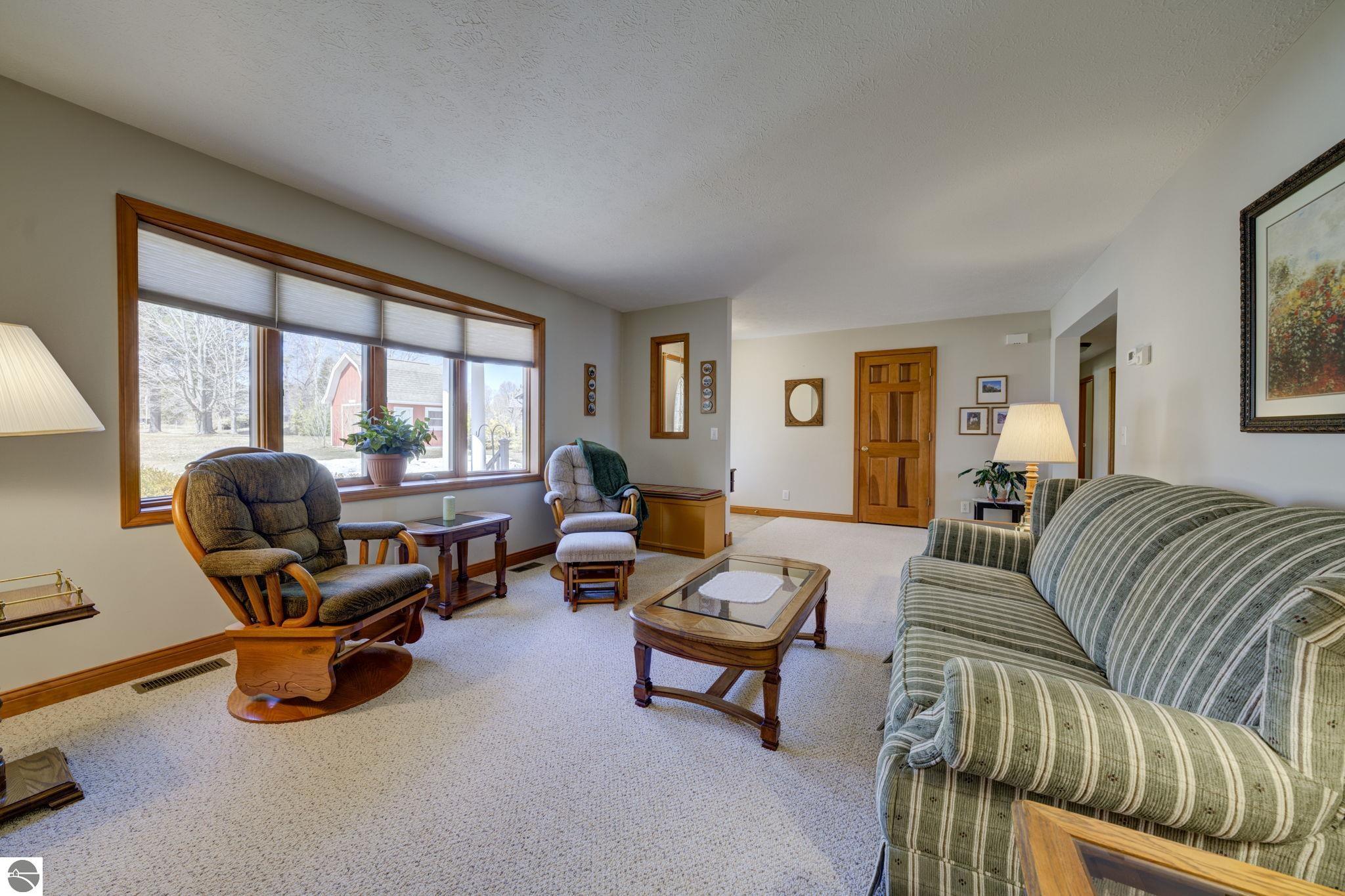 533 Lake Shore Drive