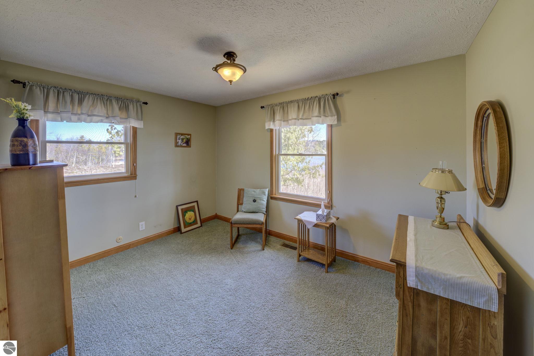 533 Lake Shore Drive