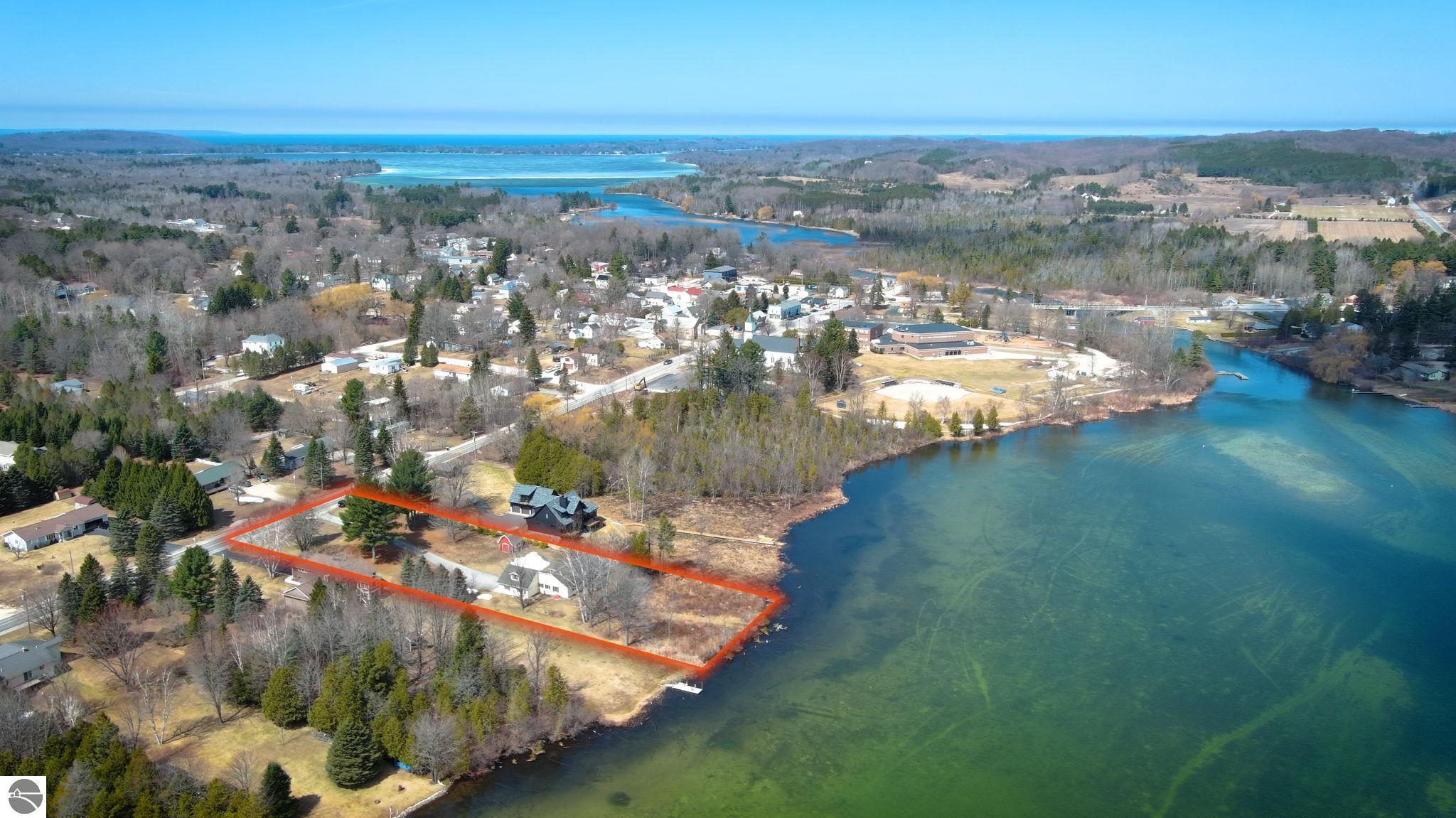 533 Lake Shore Drive