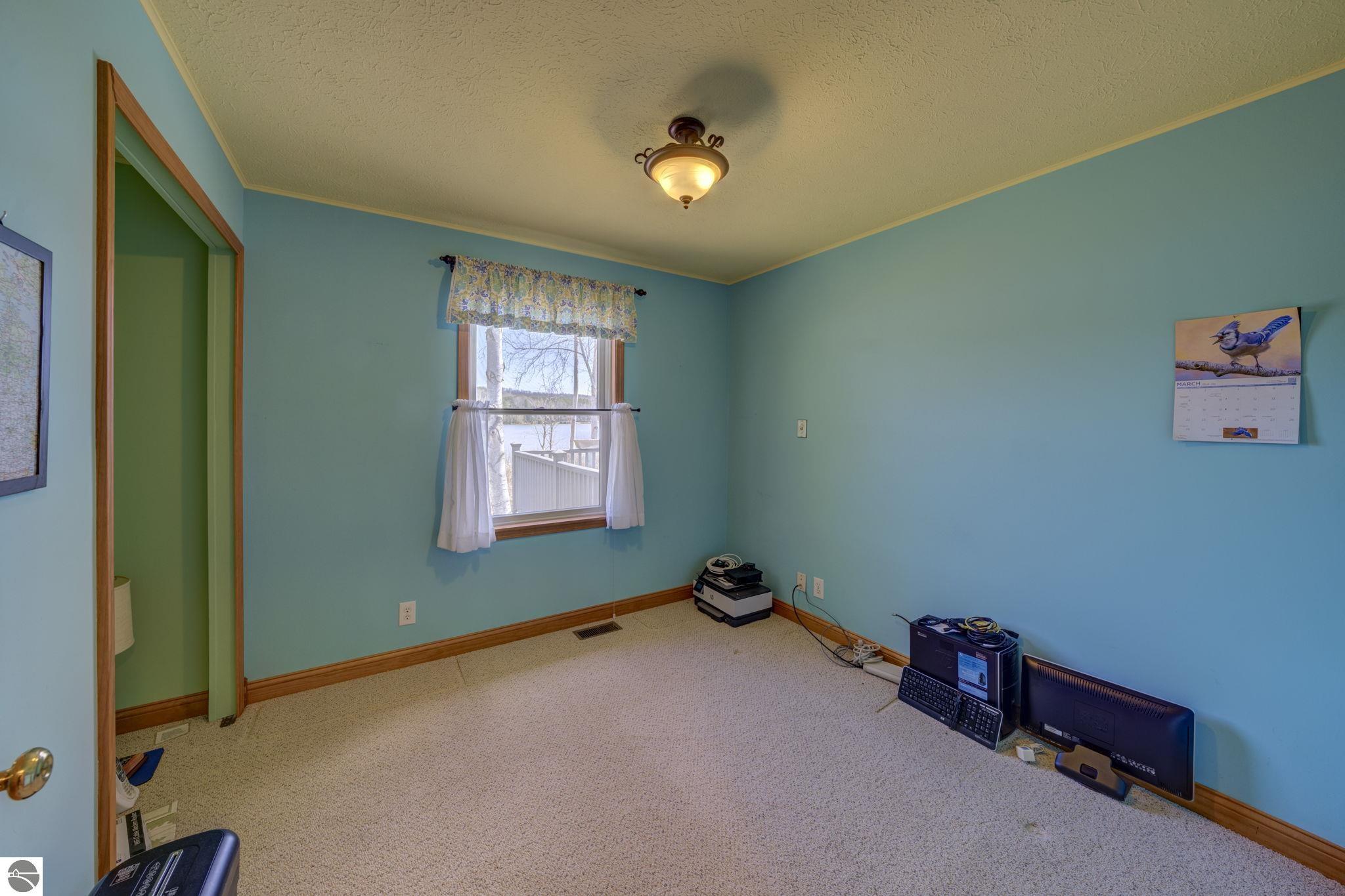 533 Lake Shore Drive