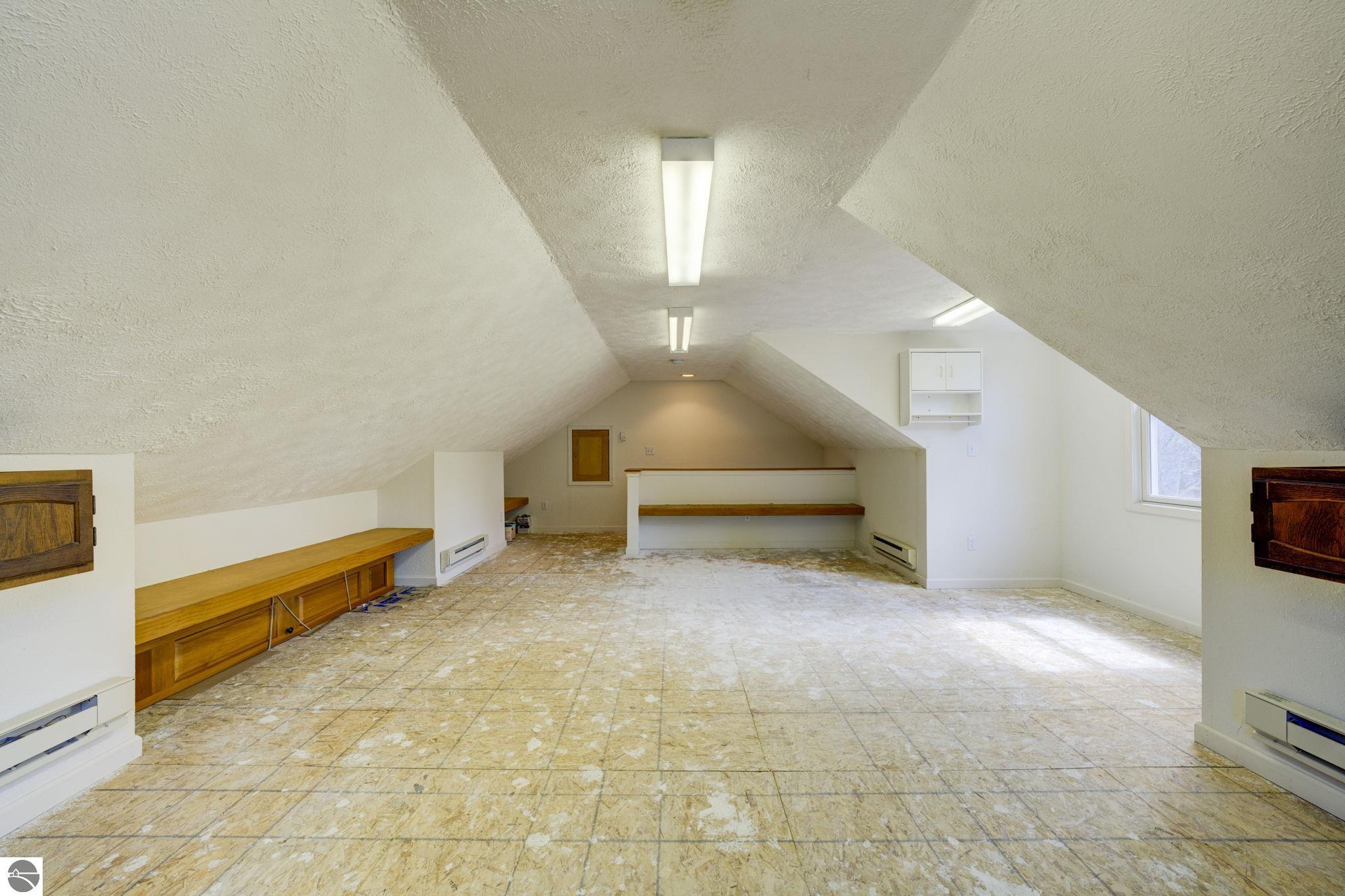 533 Lake Shore Drive