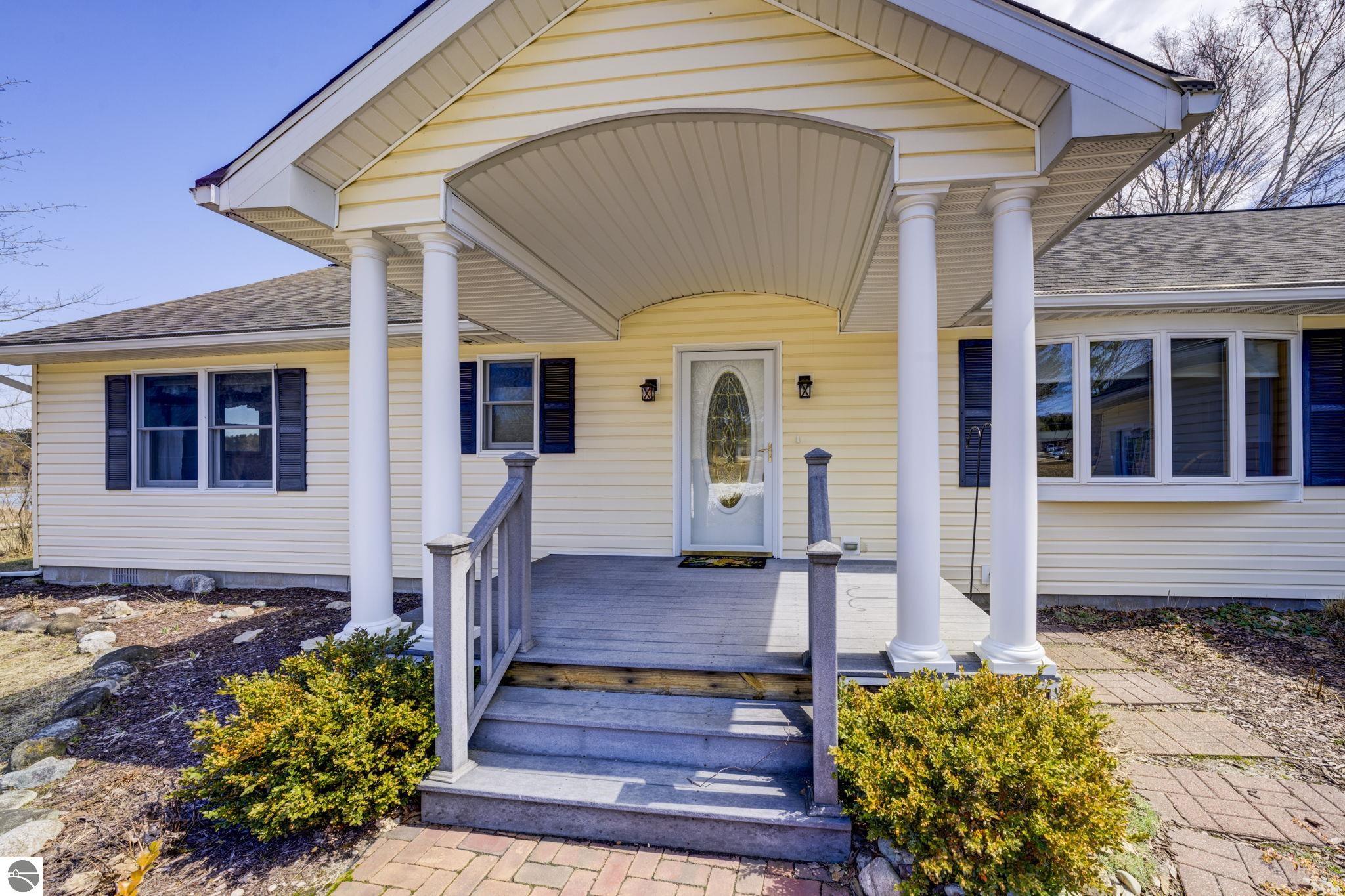 533 Lake Shore Drive