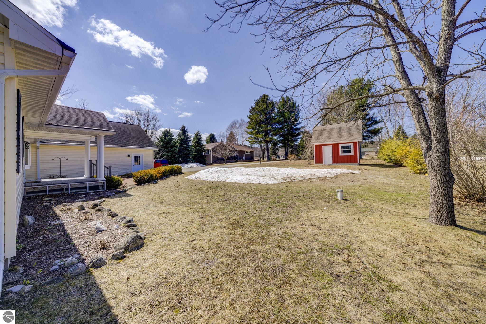 533 Lake Shore Drive