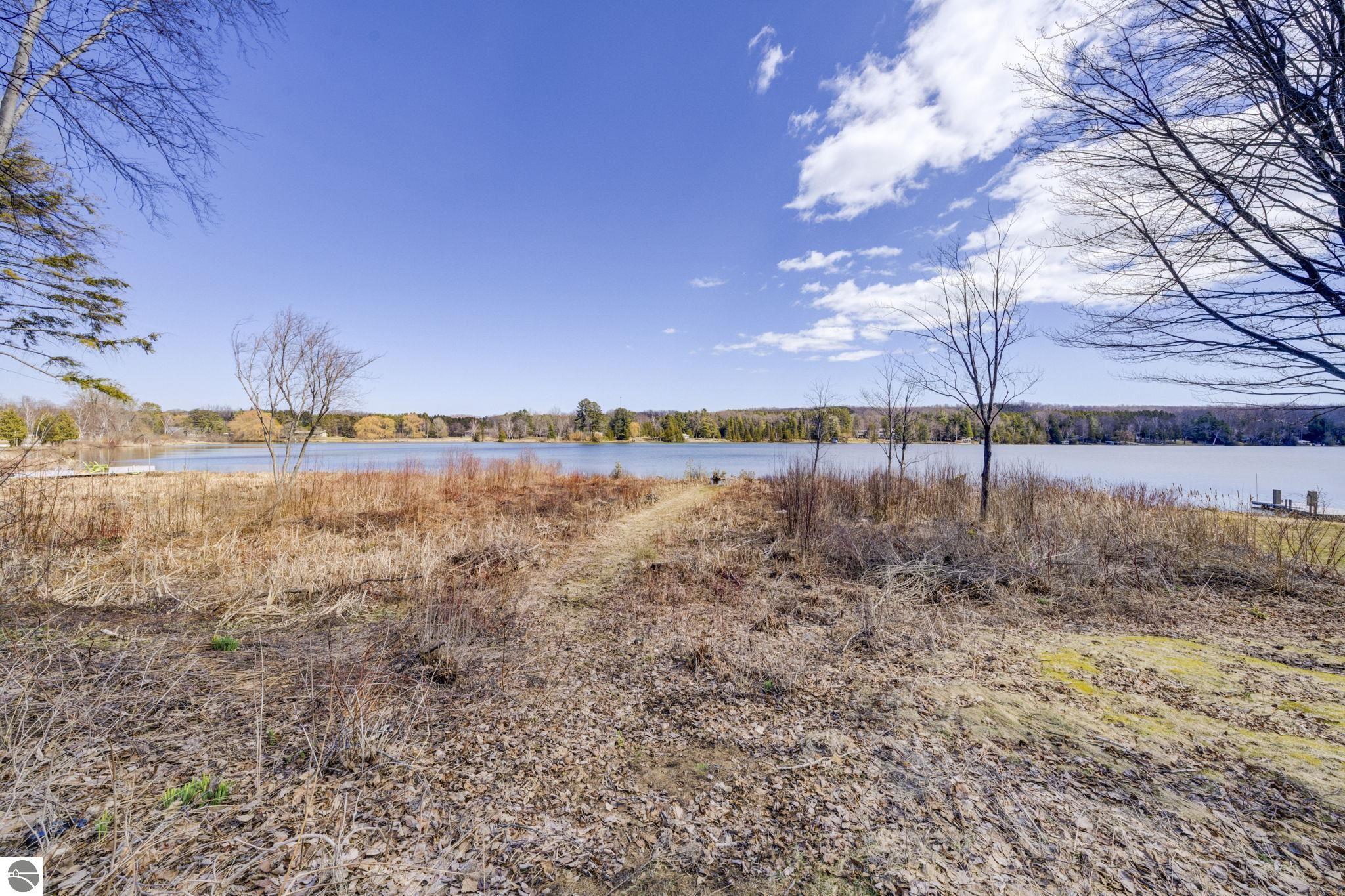 533 Lake Shore Drive