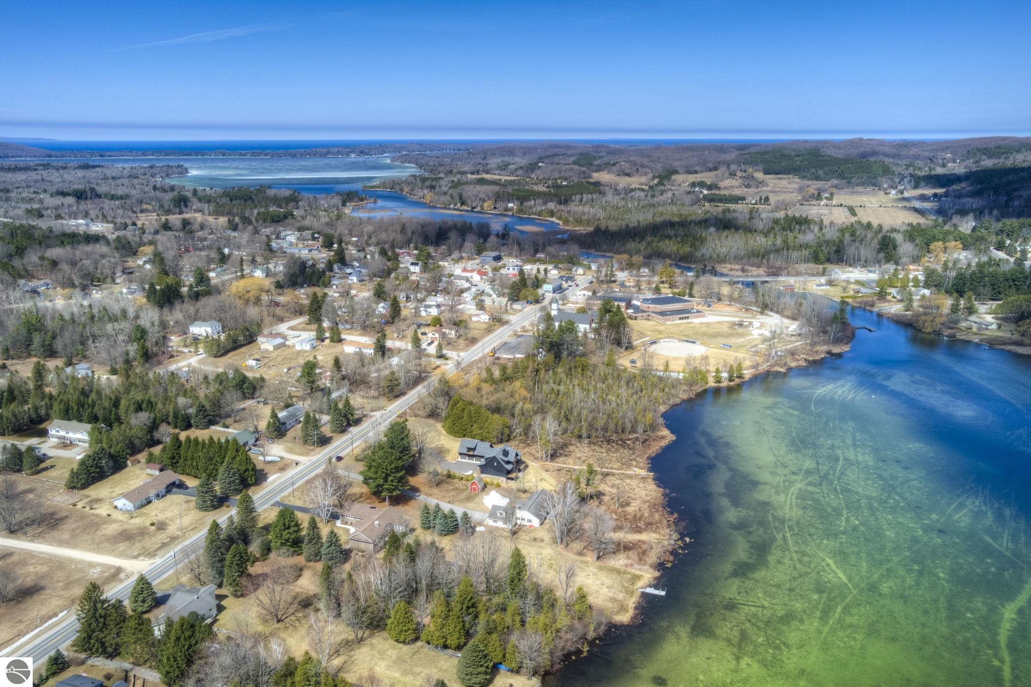 533 Lake Shore Drive