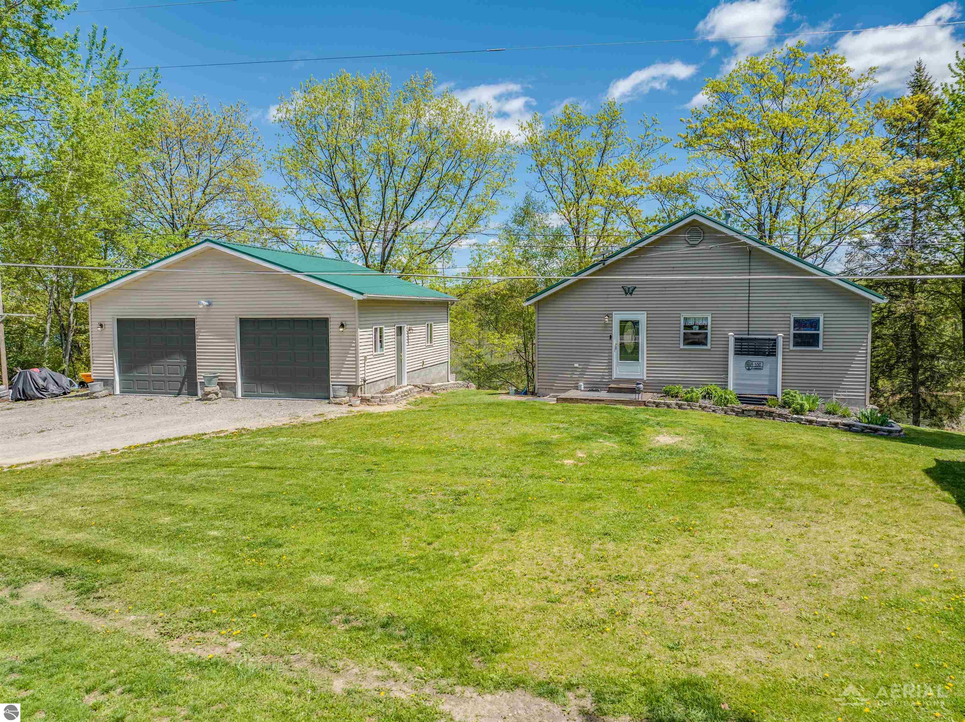100 Lakeview Drive, Hale, MI 48739 — front exterior