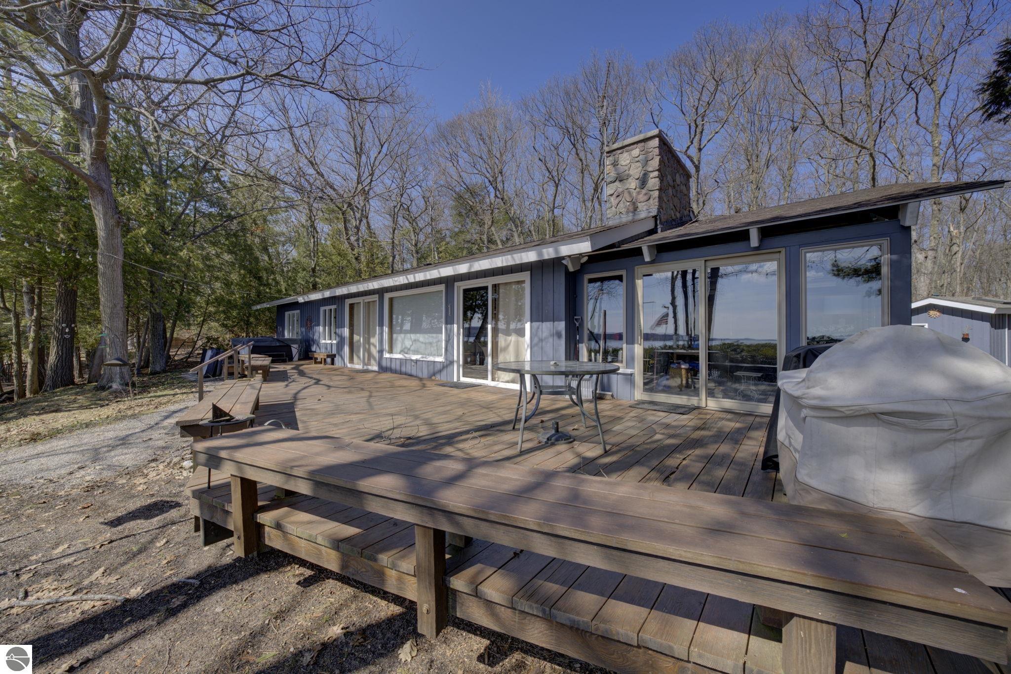 4152 Omena Point Road