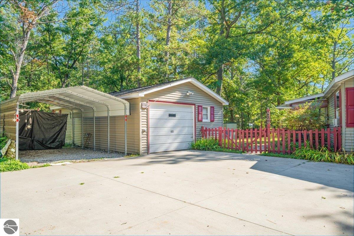 8200 Chain Lake Road, South Branch, MI 48761 — Photo 39
