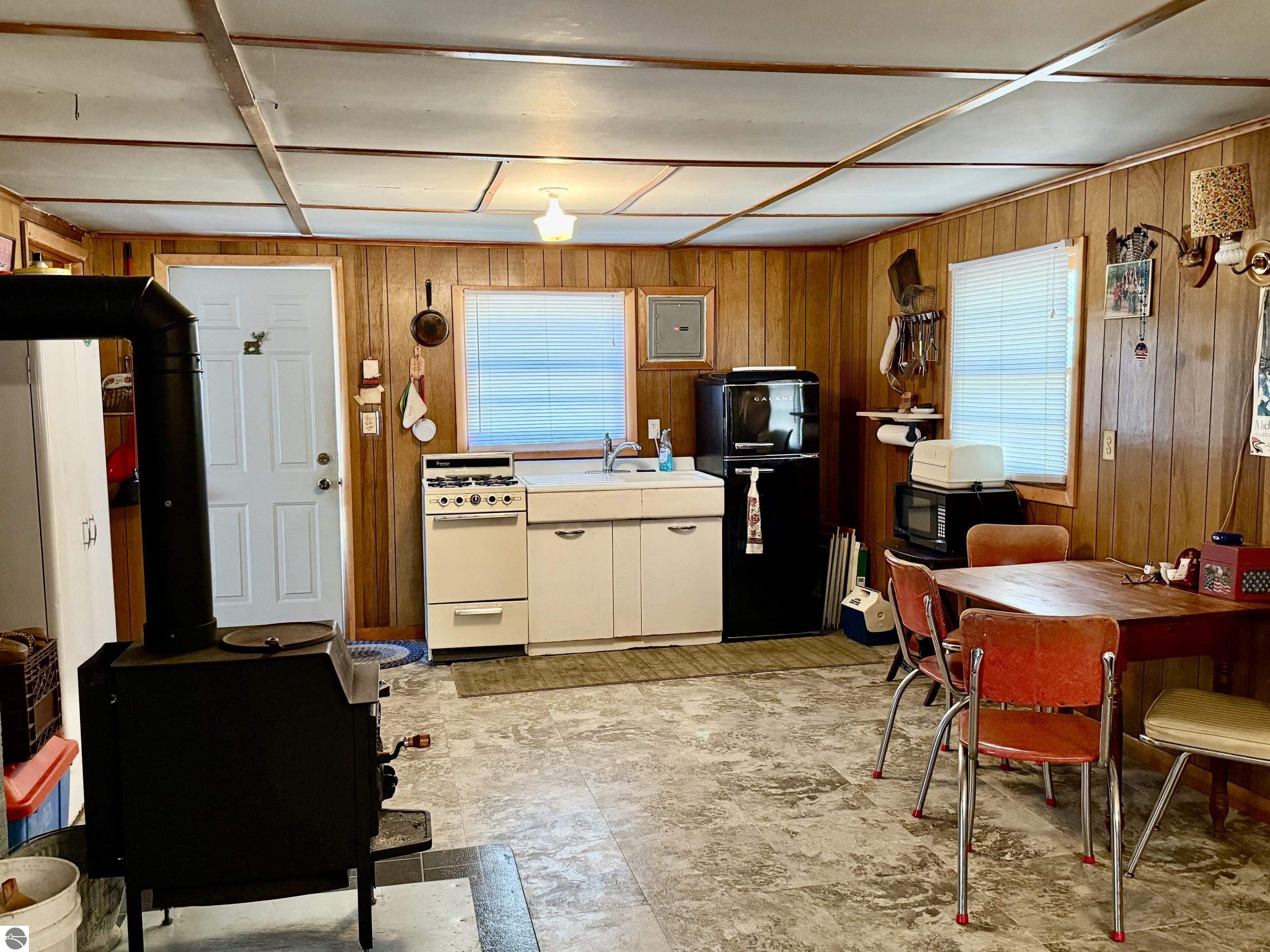 6191 N Pine River Road, Luther, MI 49656 — Photo 8