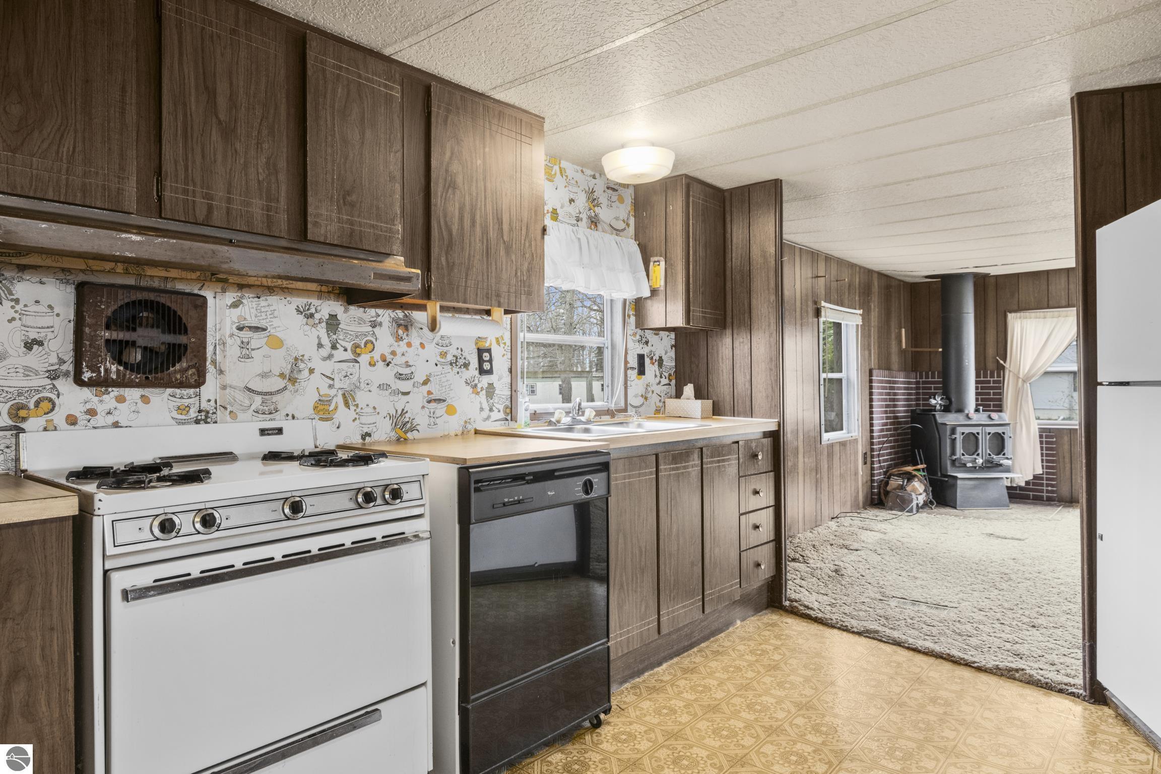 7625 Anthony Street, Fife Lake, MI 49633 — Photo 5