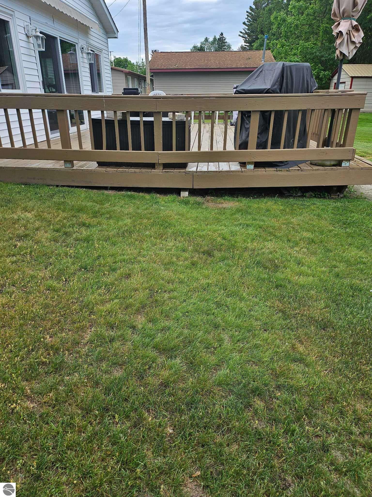 707 Sawyer, East Tawas, MI 48730 — Photo 2