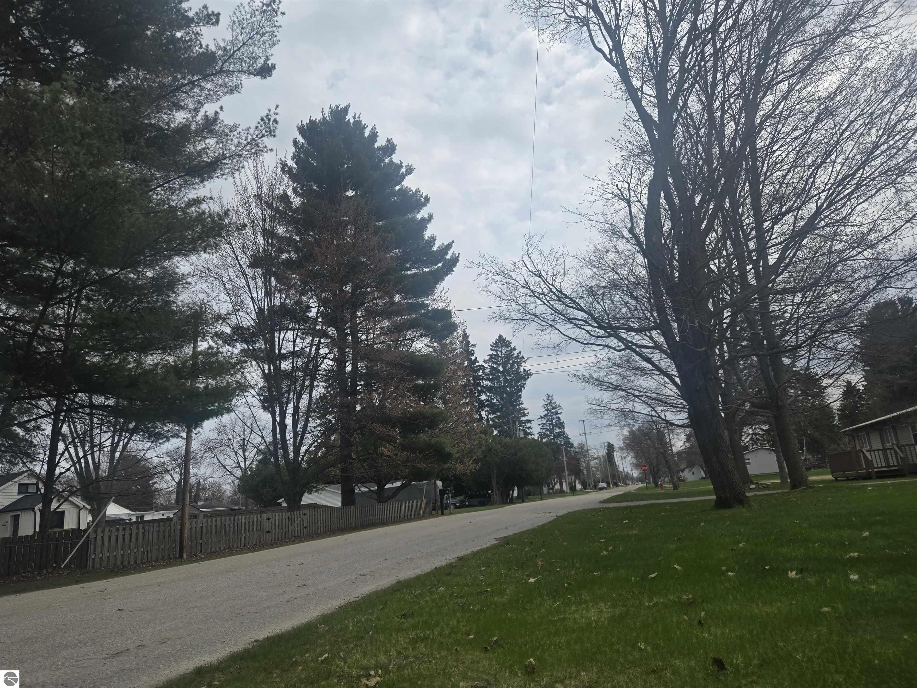 707 Sawyer, East Tawas, MI 48730 — Photo 29