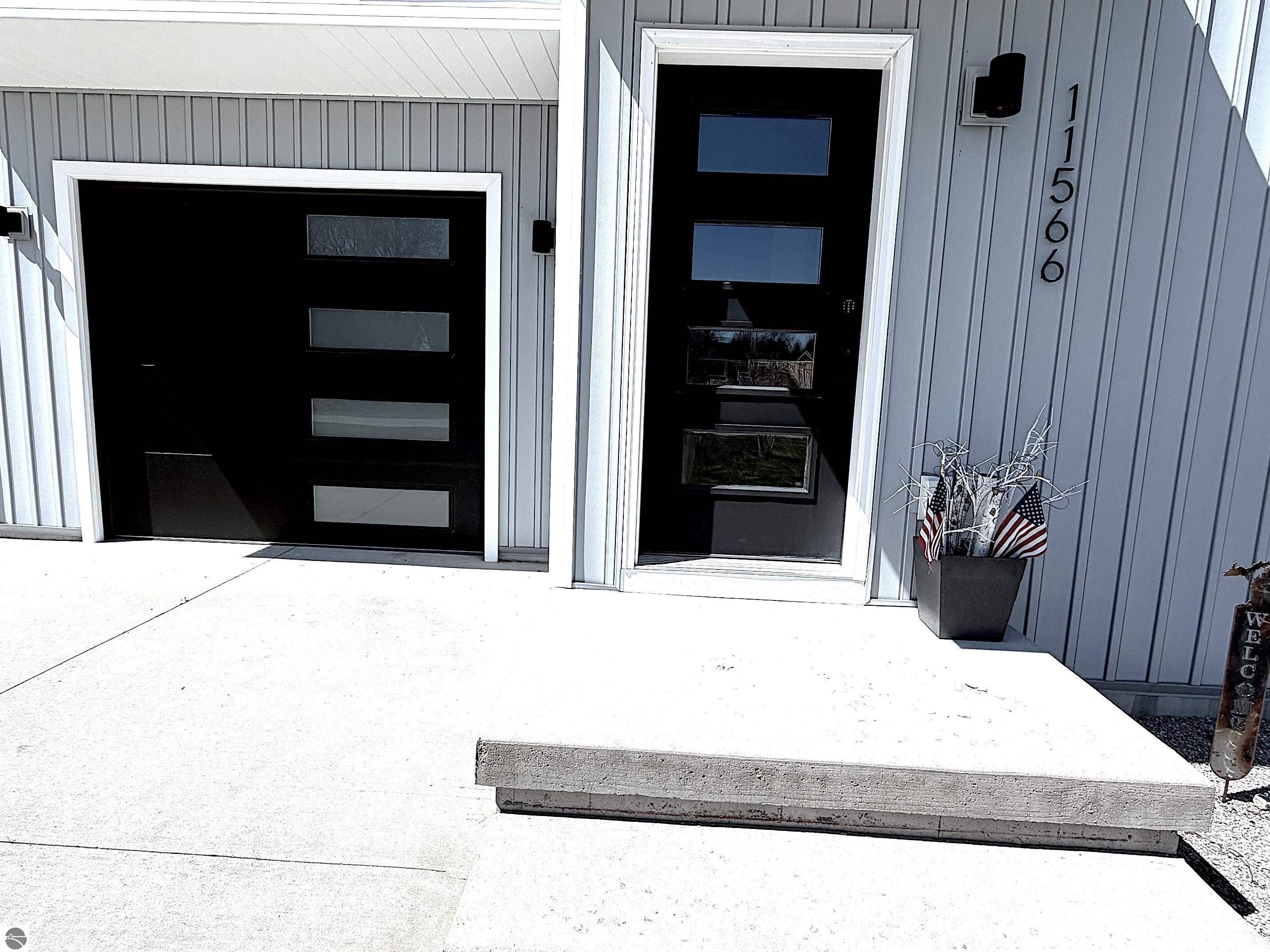 11566 S Sunset Drive, Empire, MI 49630 — Photo 38