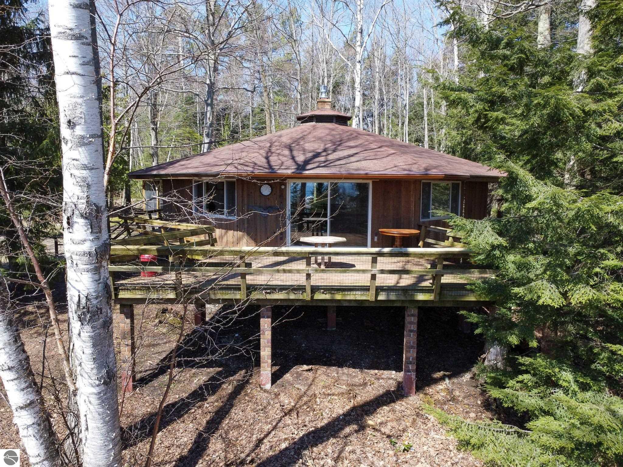 10829 N Shore Drive, Northport, MI 49670 — Photo 2