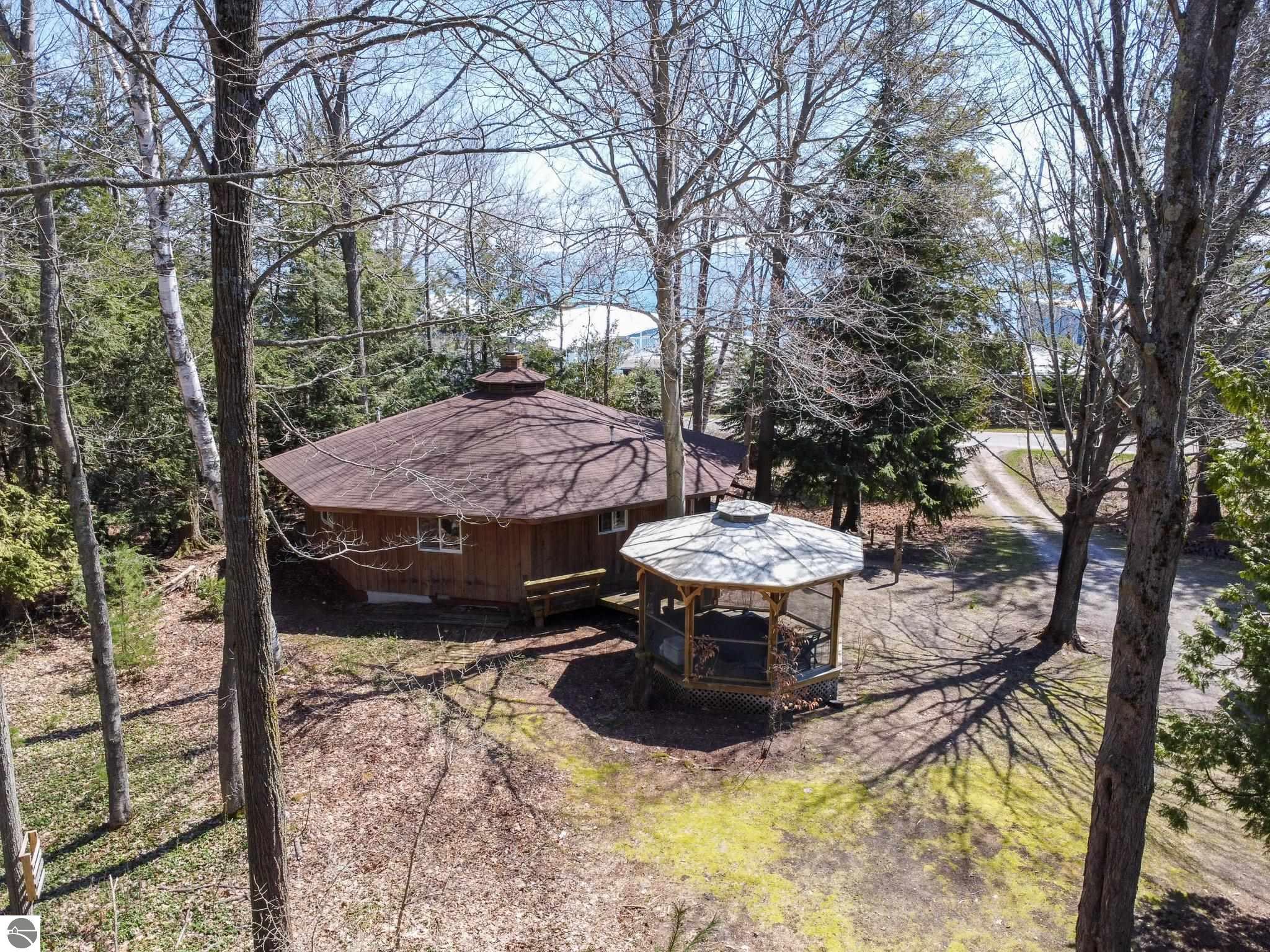 10829 N Shore Drive, Northport, MI 49670 — Photo 47
