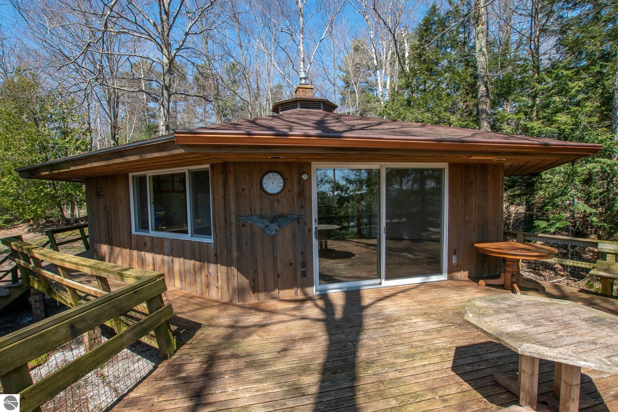 10829 N Shore Drive, Northport, MI 49670 — Photo 8