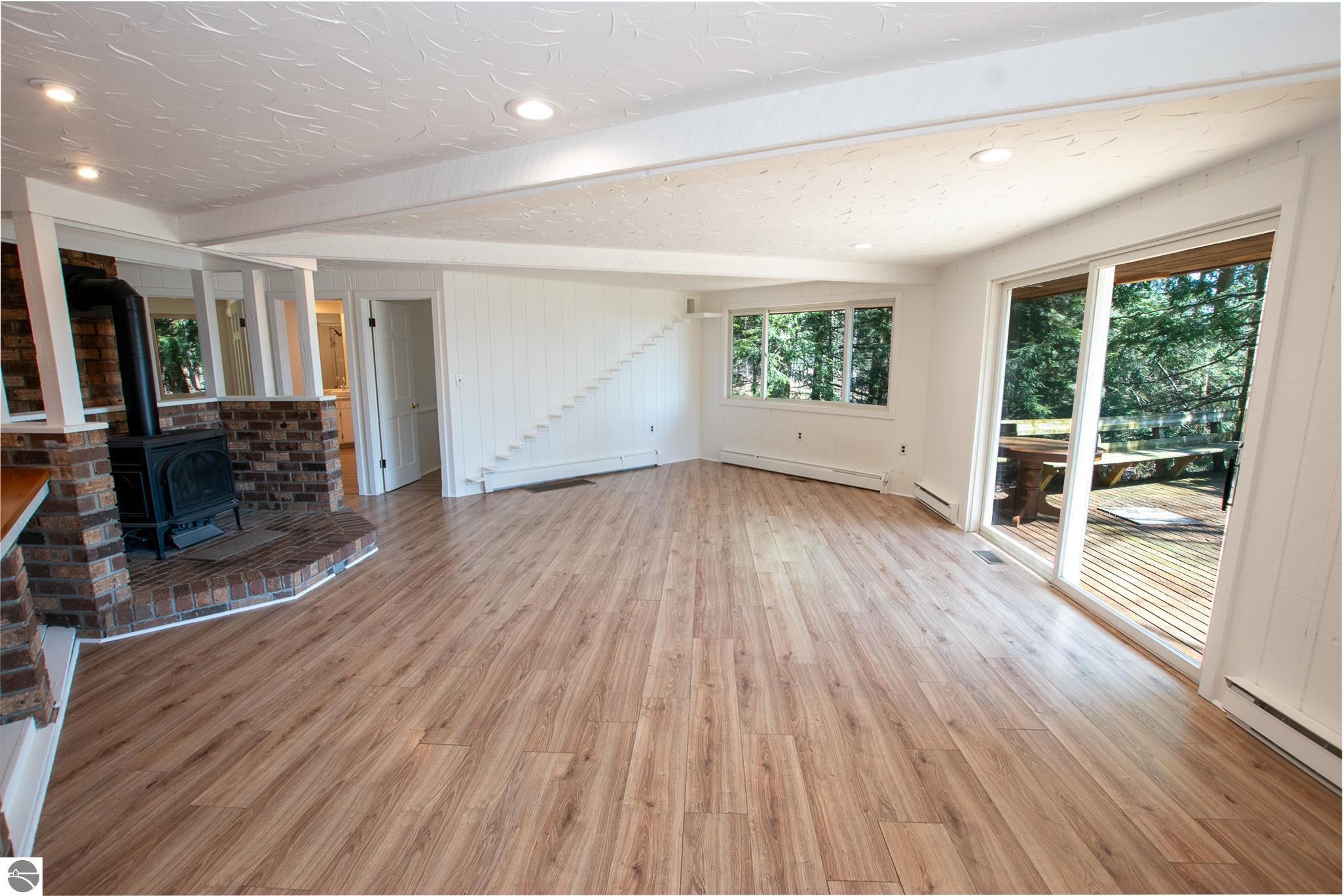 10829 N Shore Drive, Northport, MI 49670 — Photo 10