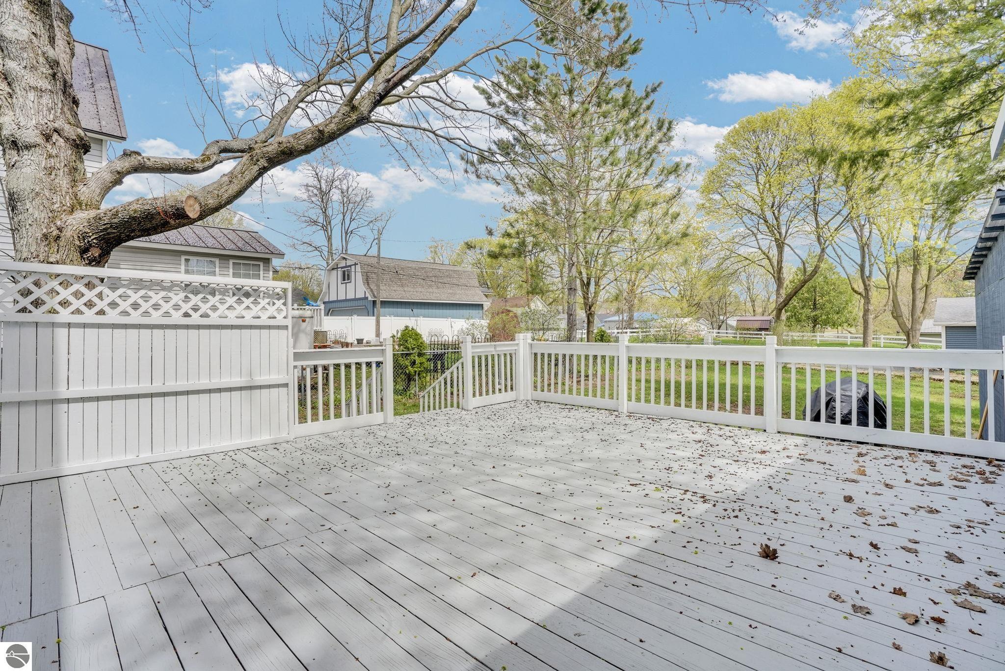 417 Prospect Street, Cadillac, MI 49601 — Photo 11