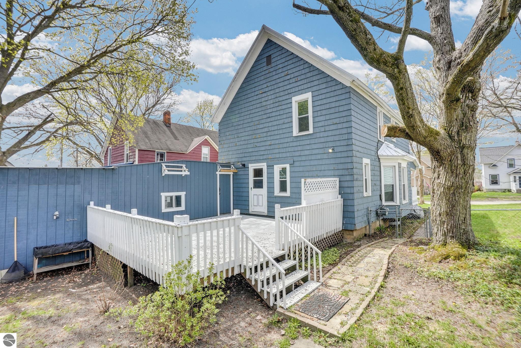 417 Prospect Street, Cadillac, MI 49601 — Photo 12