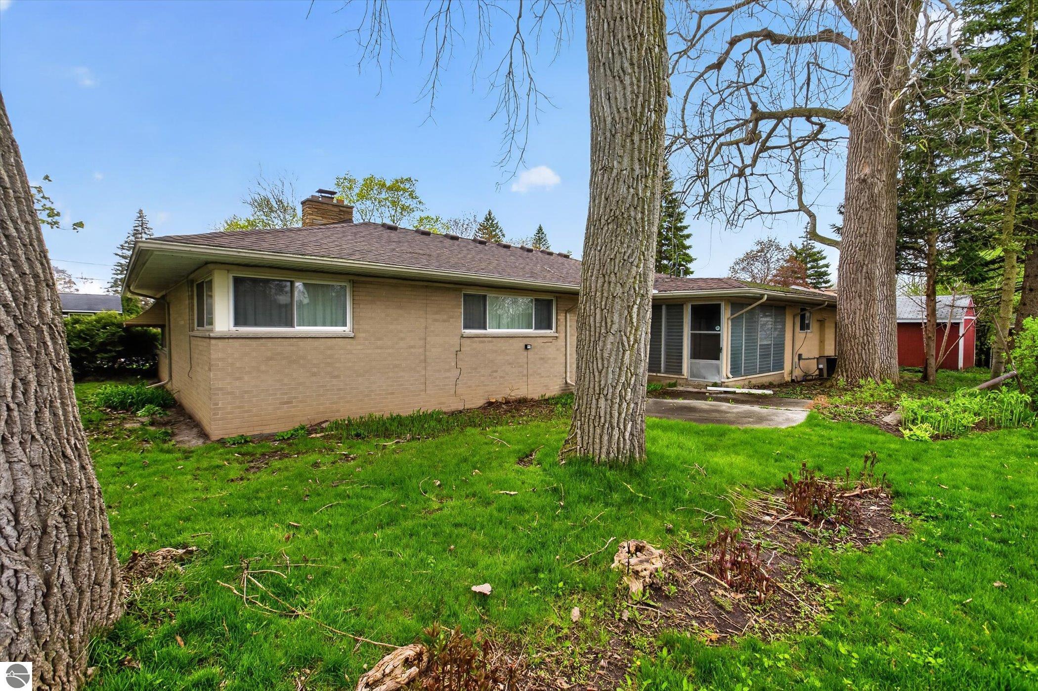 636 Rustic Drive, Saginaw, MI 48604 — Photo 27