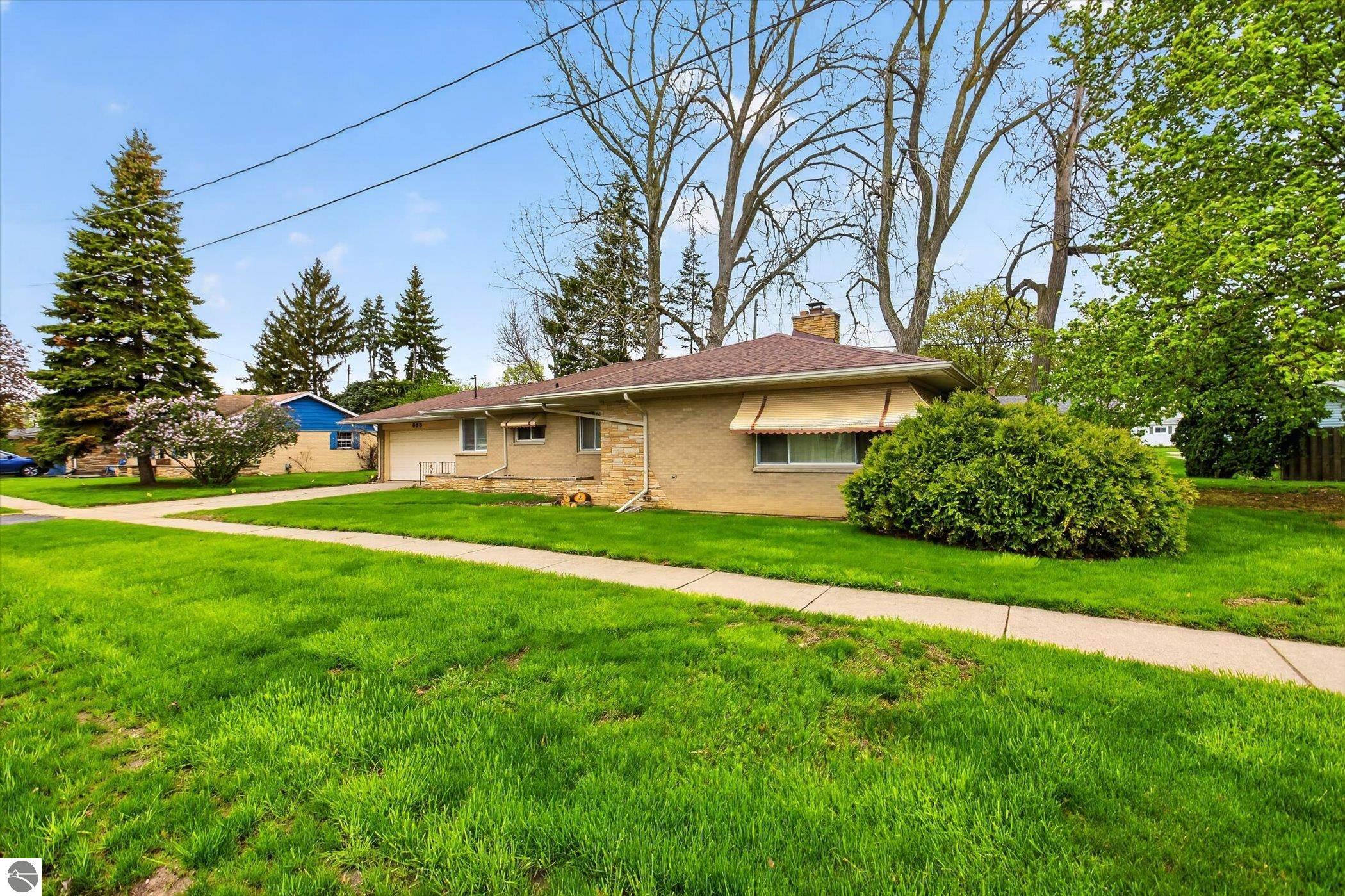636 Rustic Drive, Saginaw, MI 48604 — Photo 4