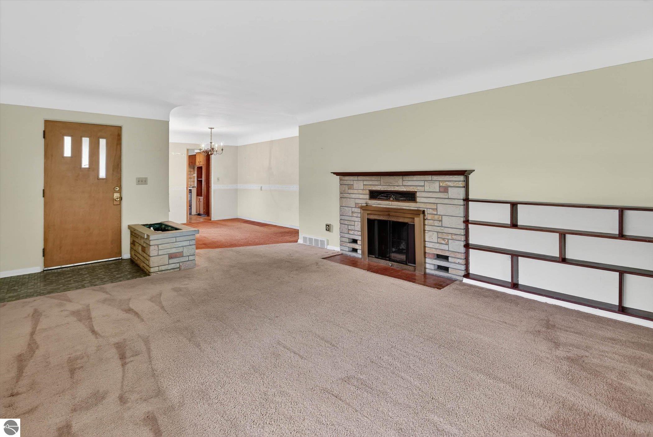 636 Rustic Drive, Saginaw, MI 48604 — Photo 8