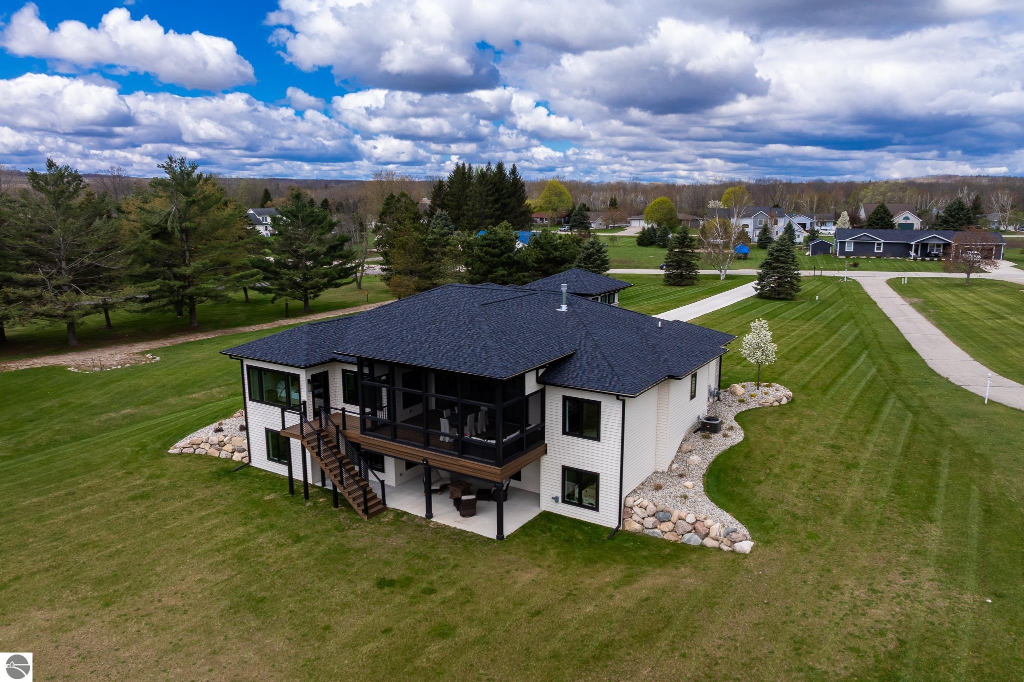 1083 Bundy Drive, Lake Isabella, MI 48893 — Photo 3