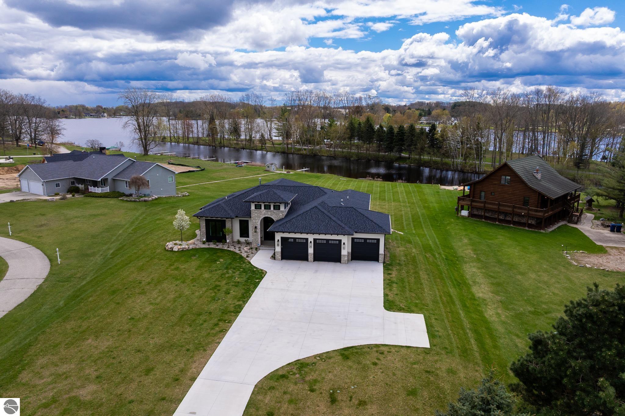 1083 Bundy Drive, Lake Isabella, MI 48893 — Photo 69