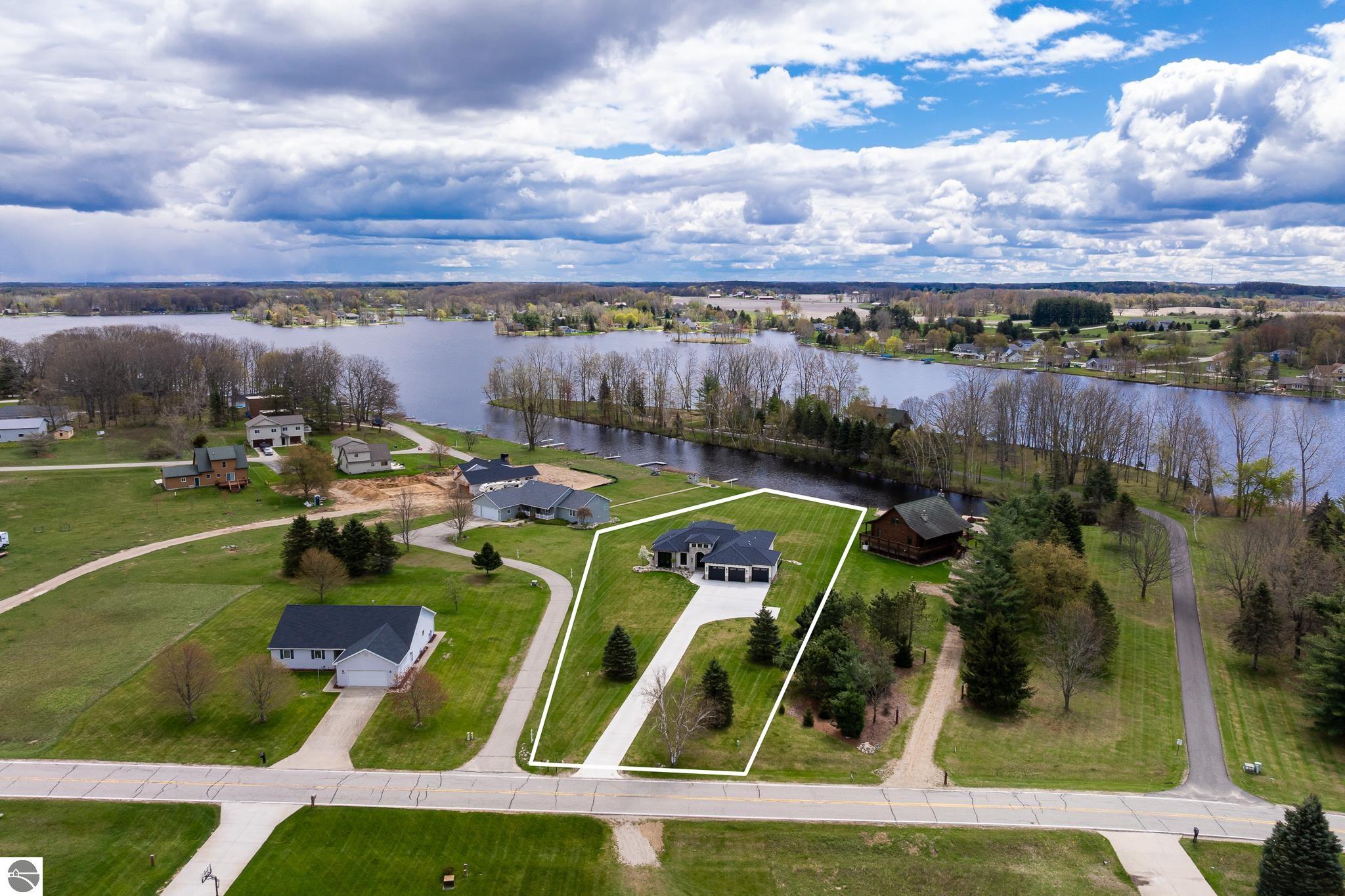 1083 Bundy Drive, Lake Isabella, MI 48893 — Photo 72