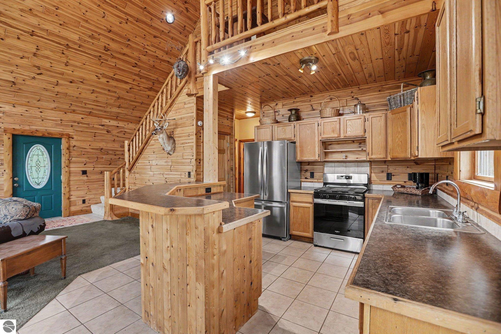 1035 Maromir Court, Bellaire, MI 49615 — Photo 5