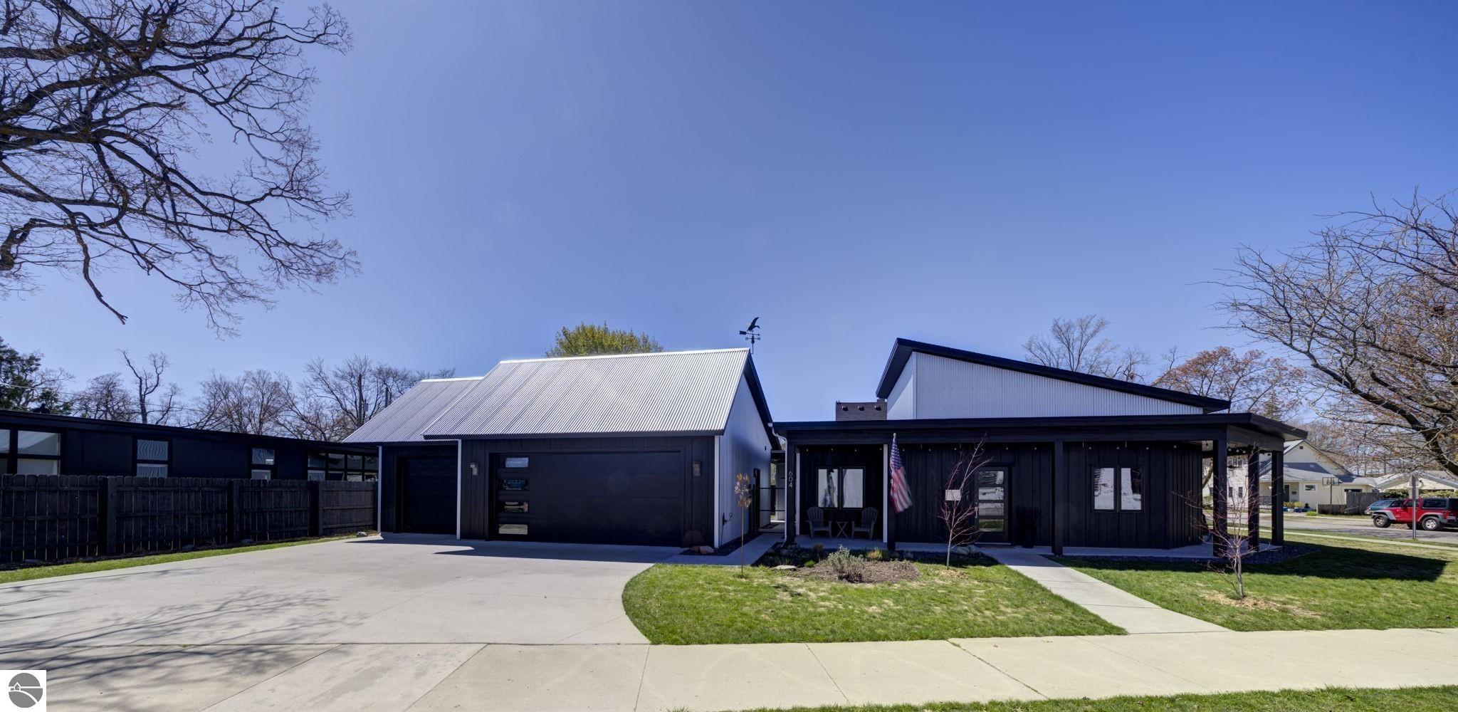 604 Lake Avenue