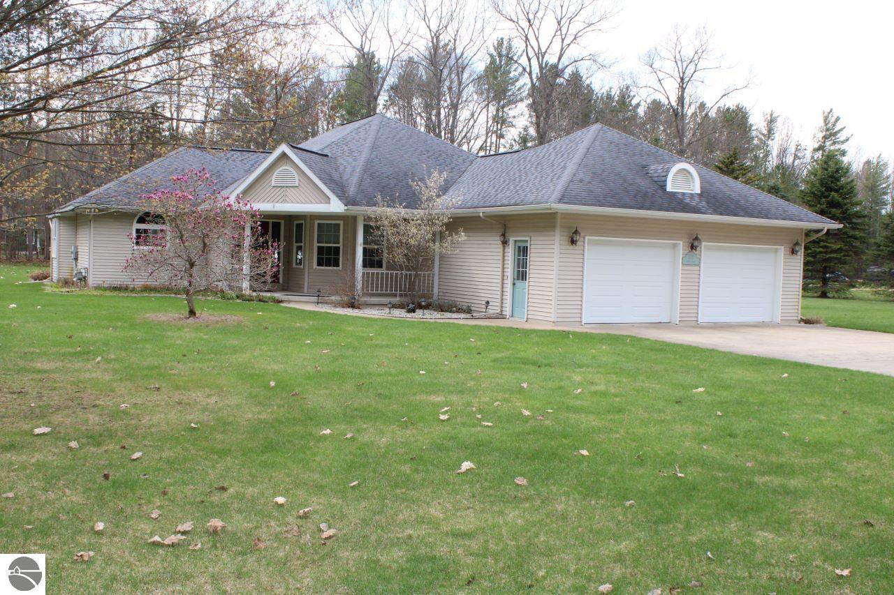 1811 NE Twin Birch Road, Kalkaska, MI 49646 — front exterior