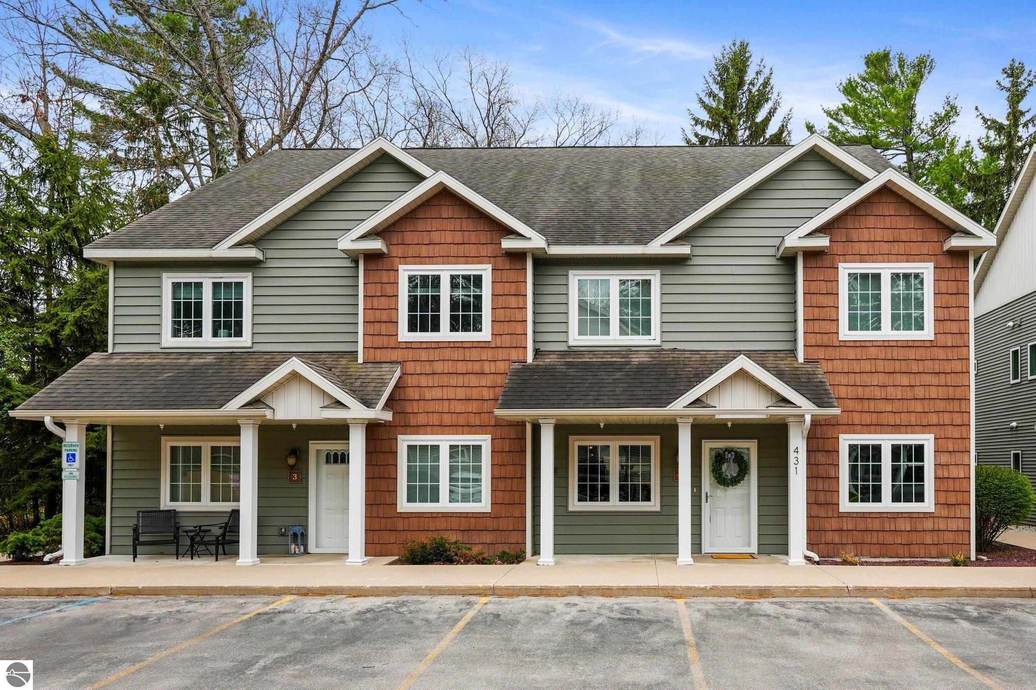 431 Munson Place # 4