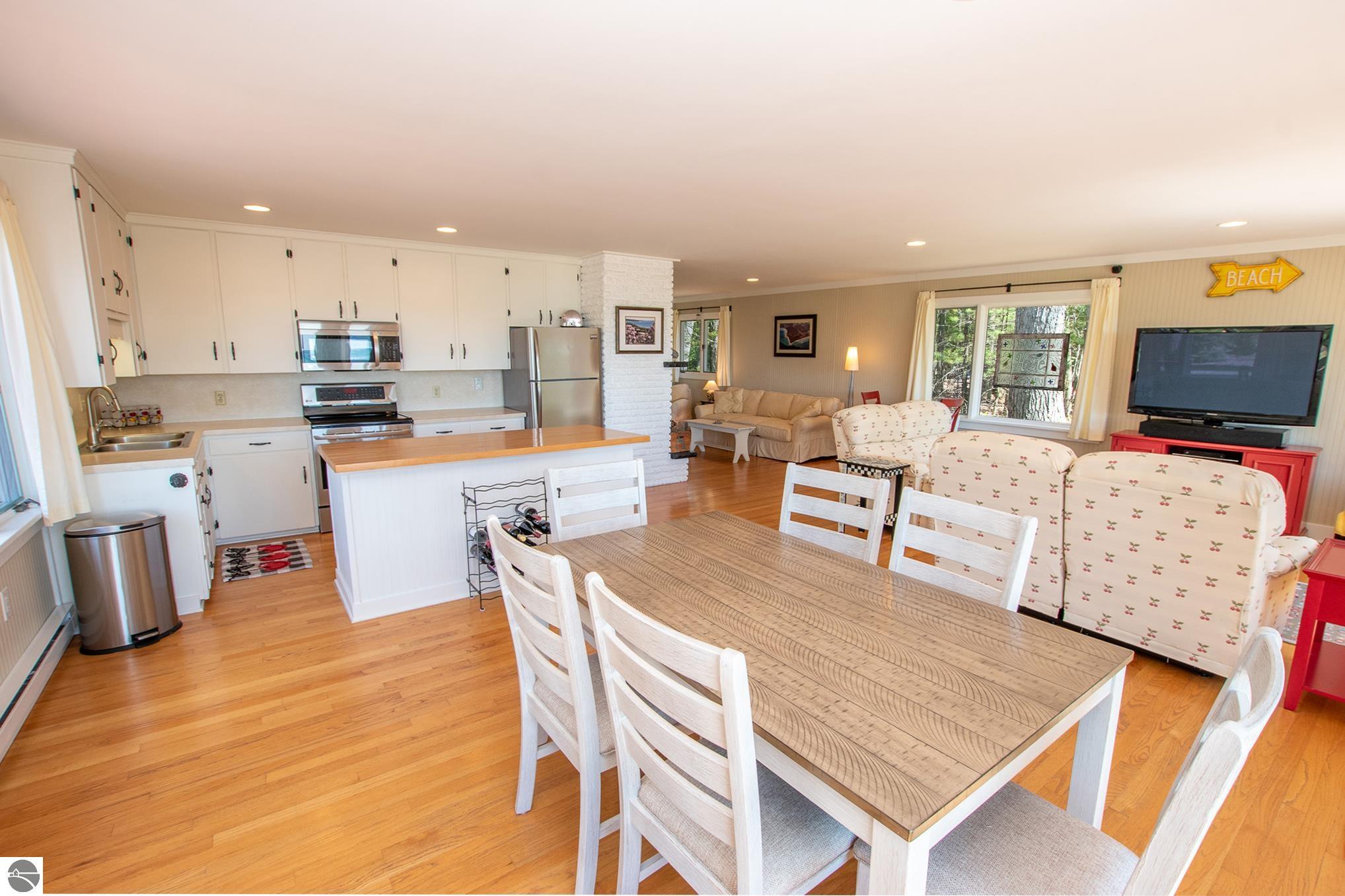 3784 S Lee Point Road, Suttons Bay, MI 49682 — Photo 23