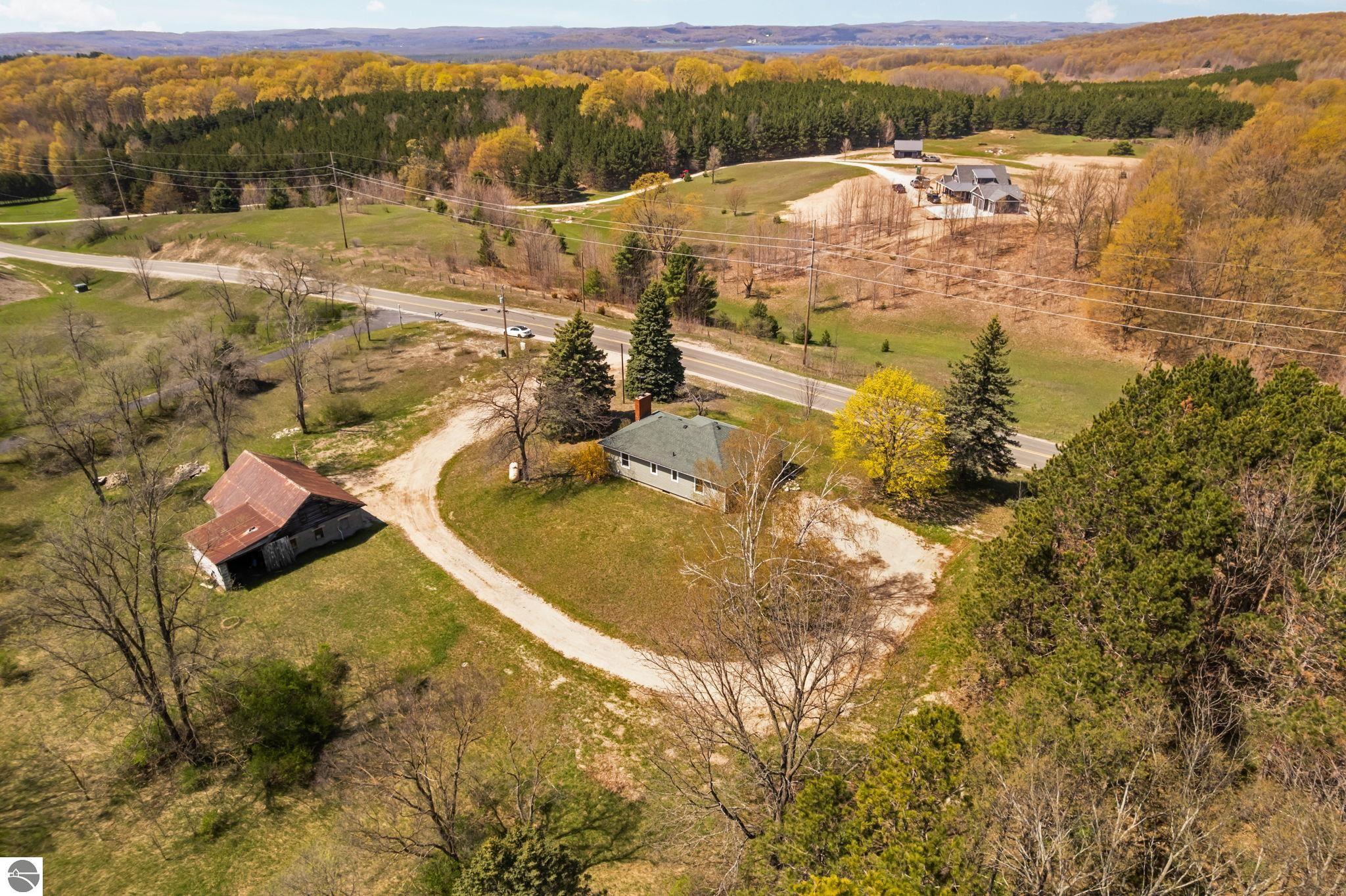 6828 E Lincoln Road, Cedar, MI 49621 — Photo 45