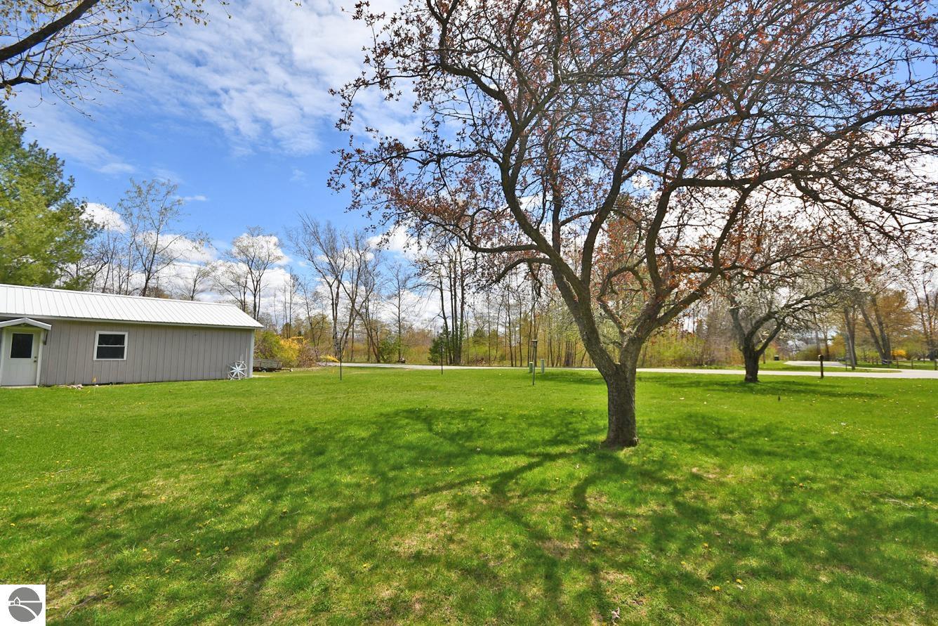 4515 W Glen Eden Drive, Glen Arbor, MI 49636 — Photo 71