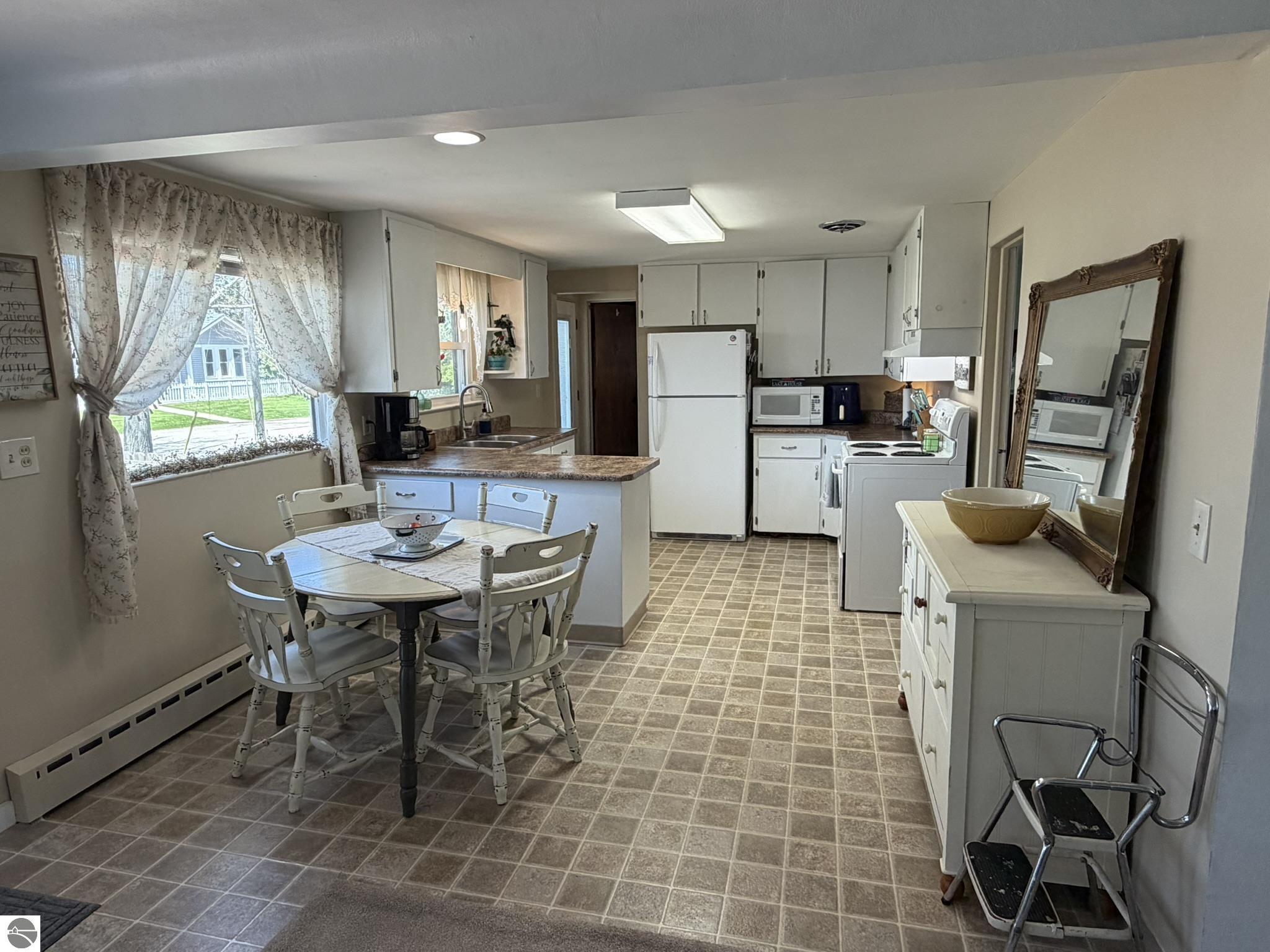 722 S Lakeshore Drive, Lake City, MI 49651 — Photo 13