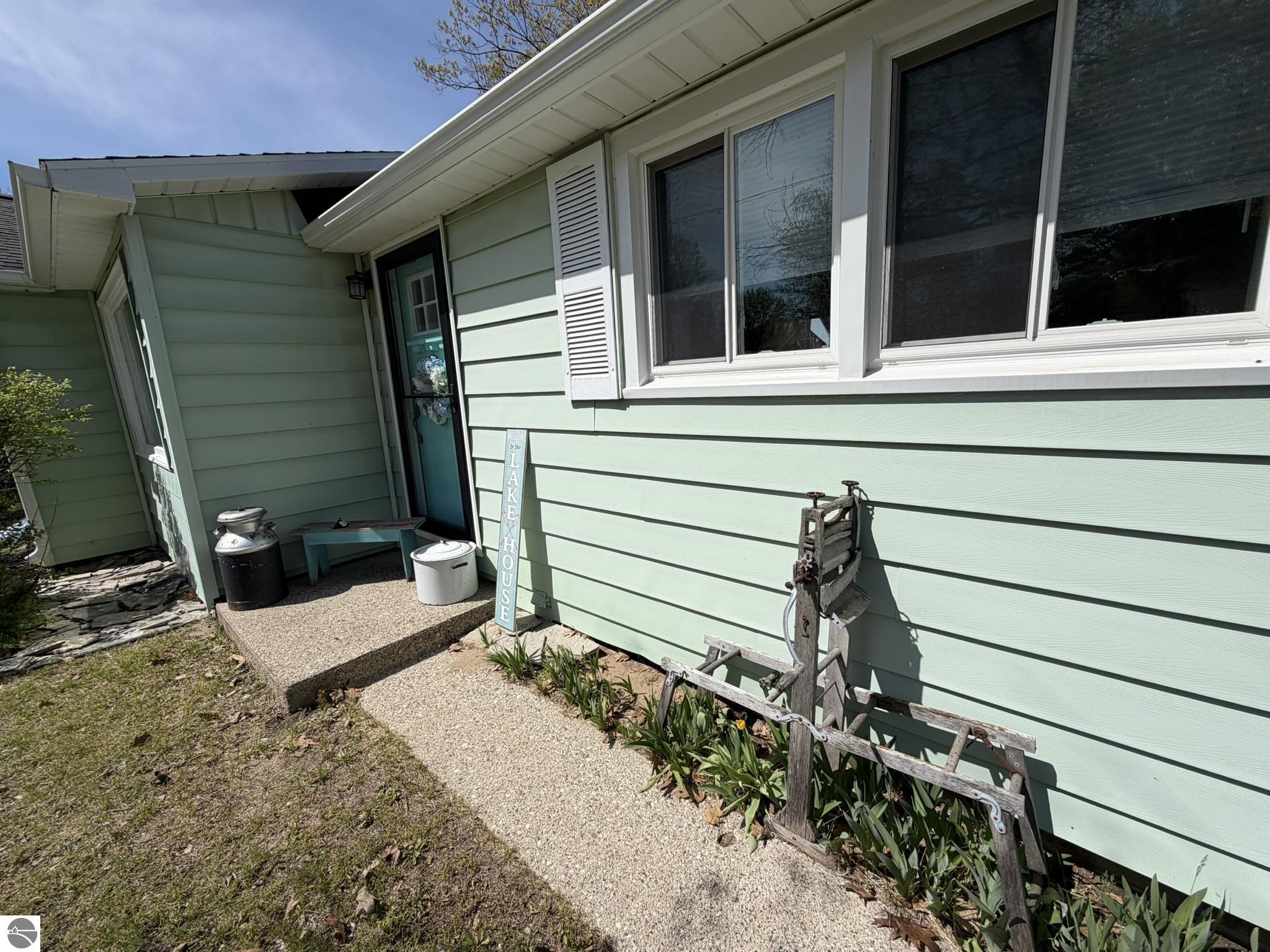 722 S Lakeshore Drive, Lake City, MI 49651 — Photo 57