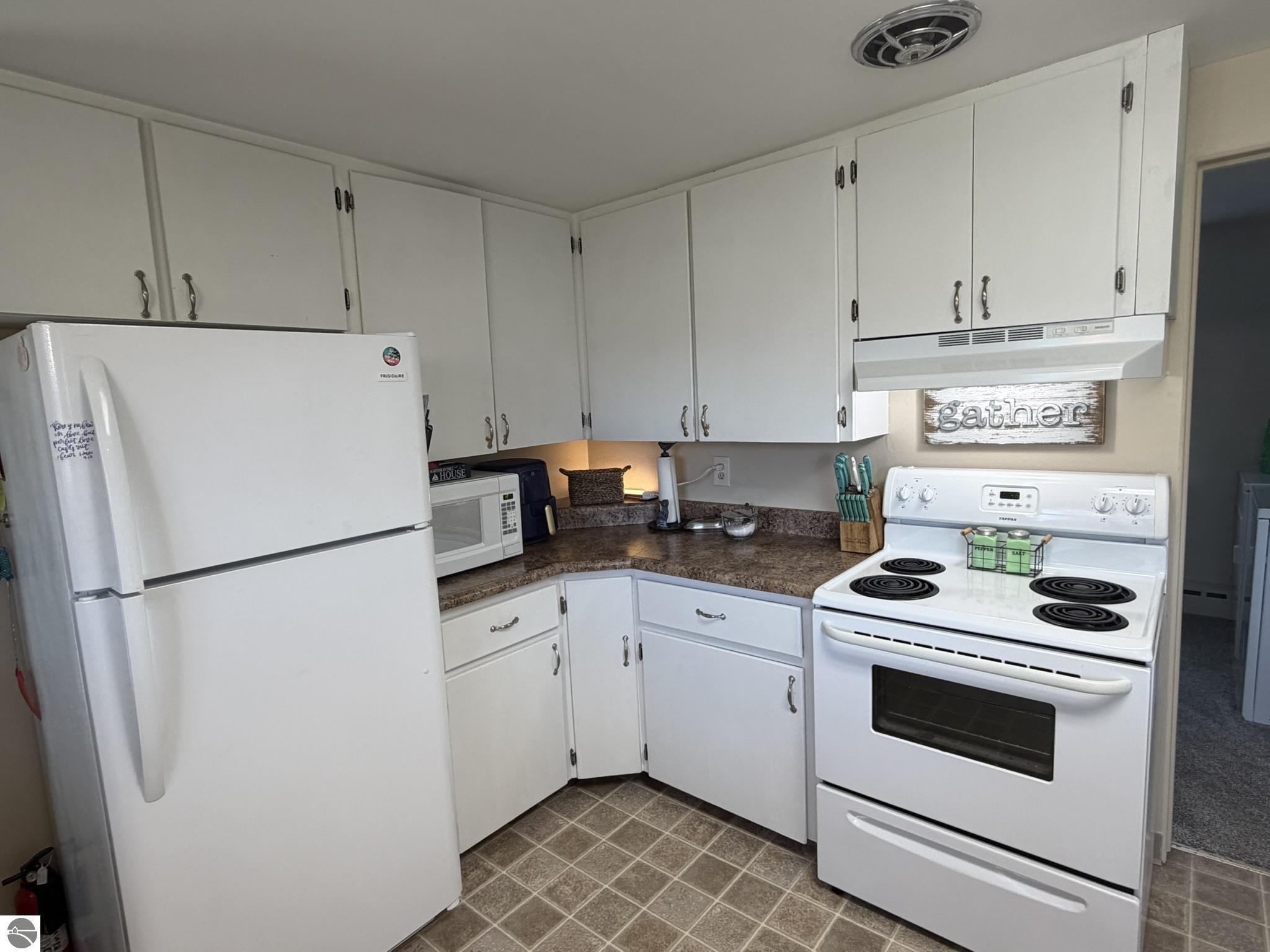 722 S Lakeshore Drive, Lake City, MI 49651 — Photo 7